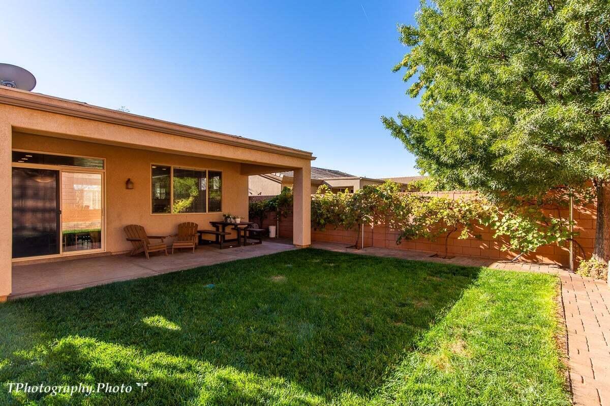 CORAL CANYON - Residential