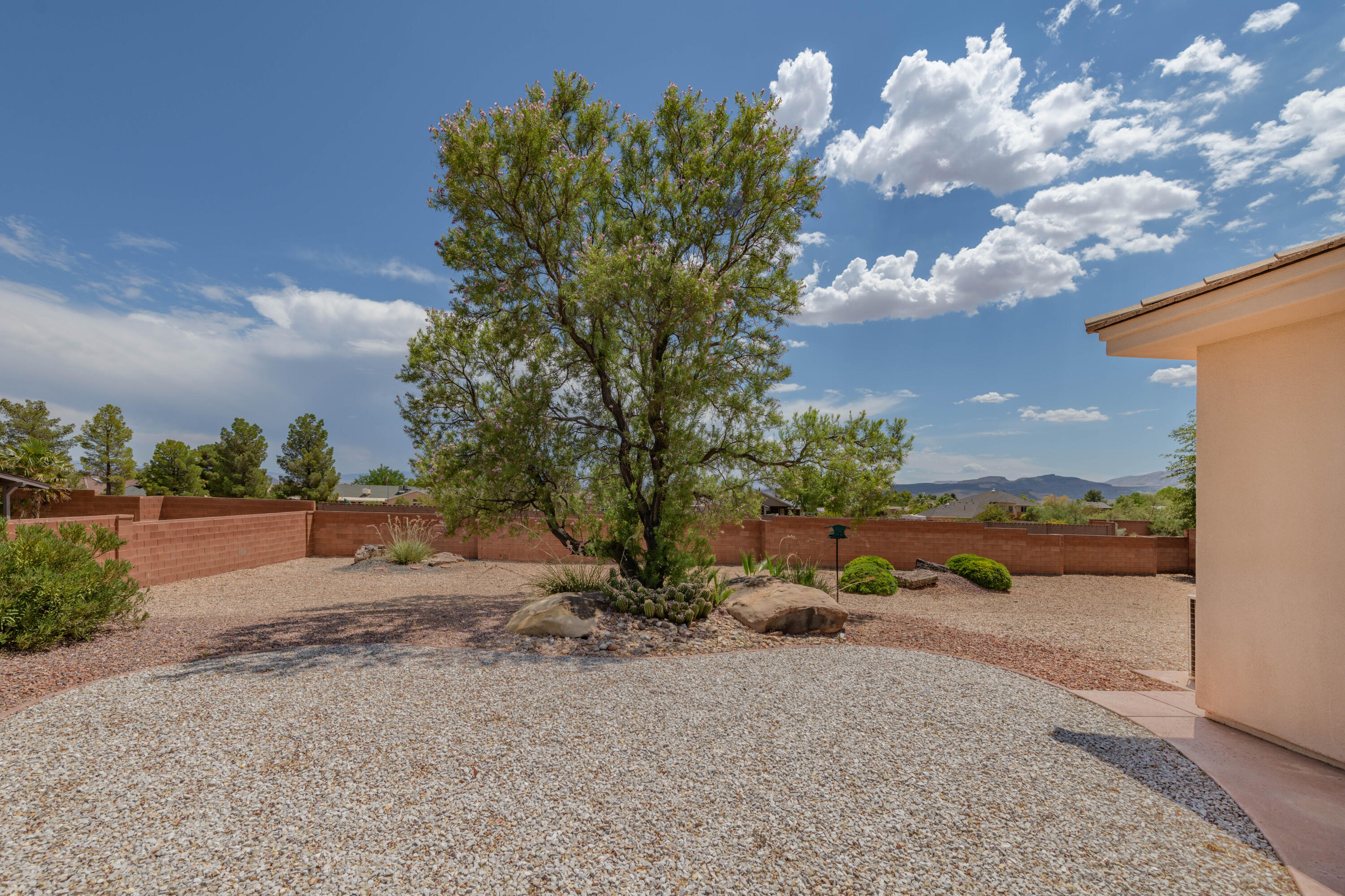 CHANCEL CLIFFS - Residential