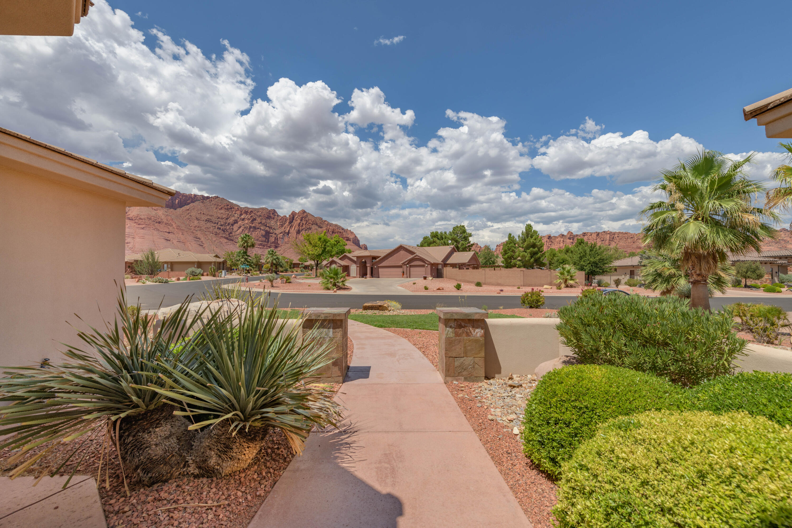 CHANCEL CLIFFS - Residential