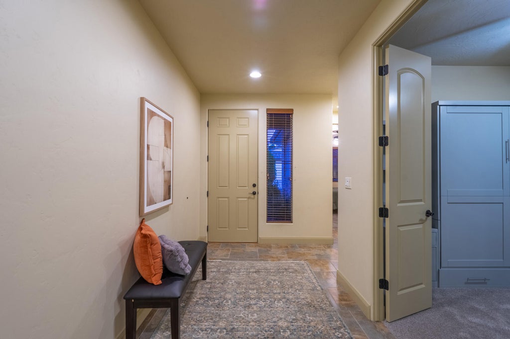 Photo of 2212 S Chippenham CT, Saint George, UT 84770 (MLS # 26-277239)