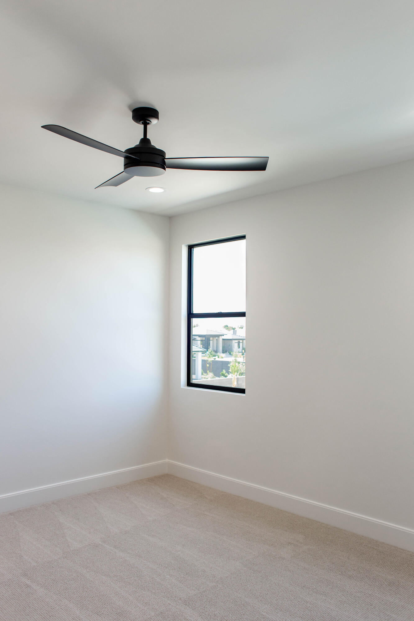 QUEENSRIDGE - Residential