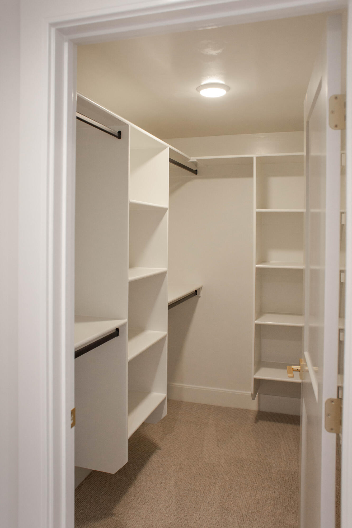 QUEENSRIDGE - Residential