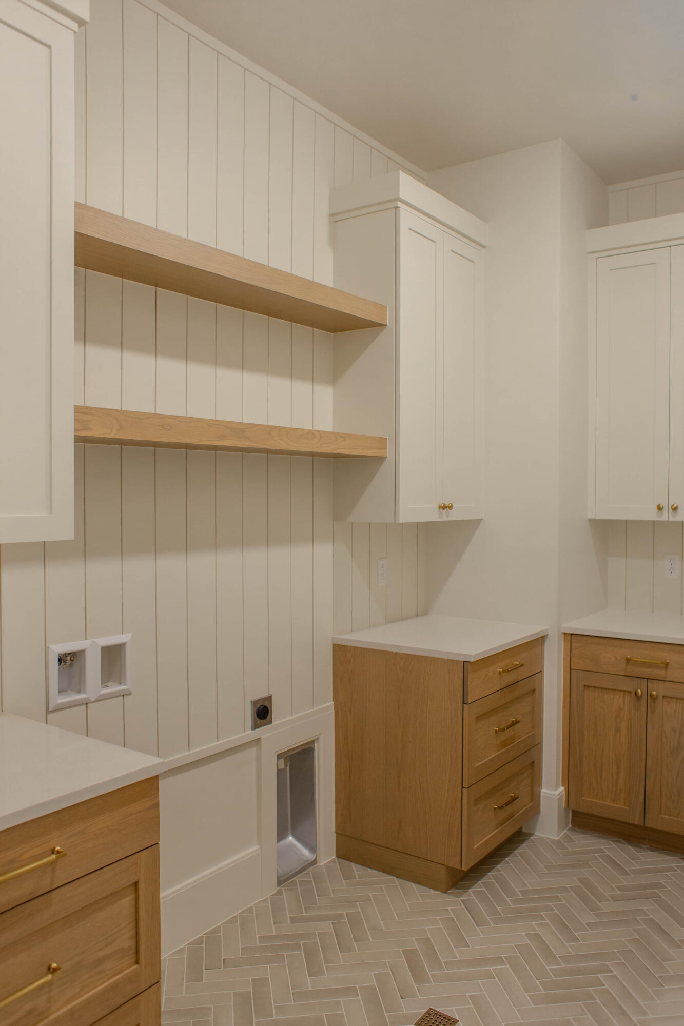 QUEENSRIDGE - Residential