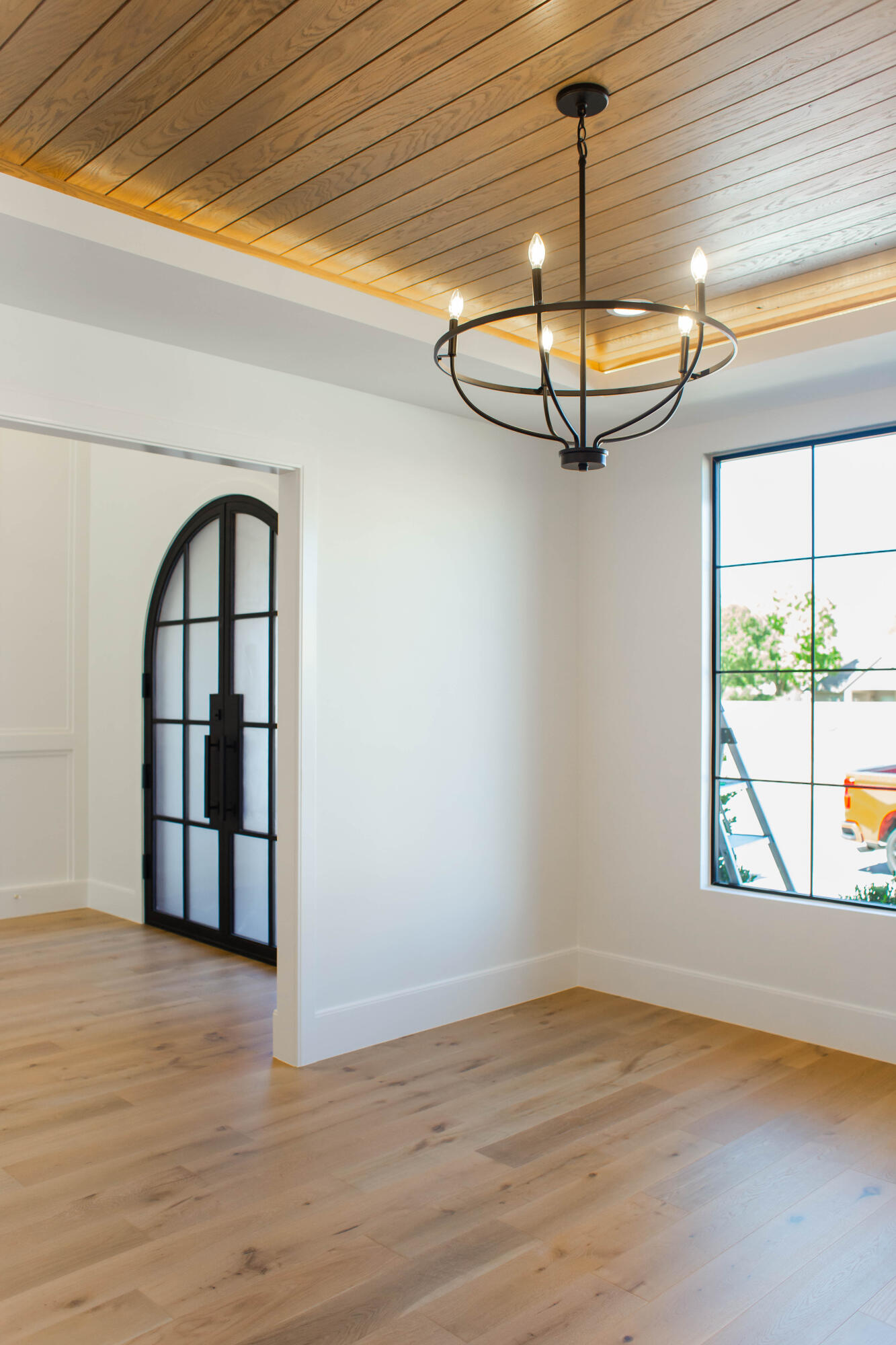 QUEENSRIDGE - Residential