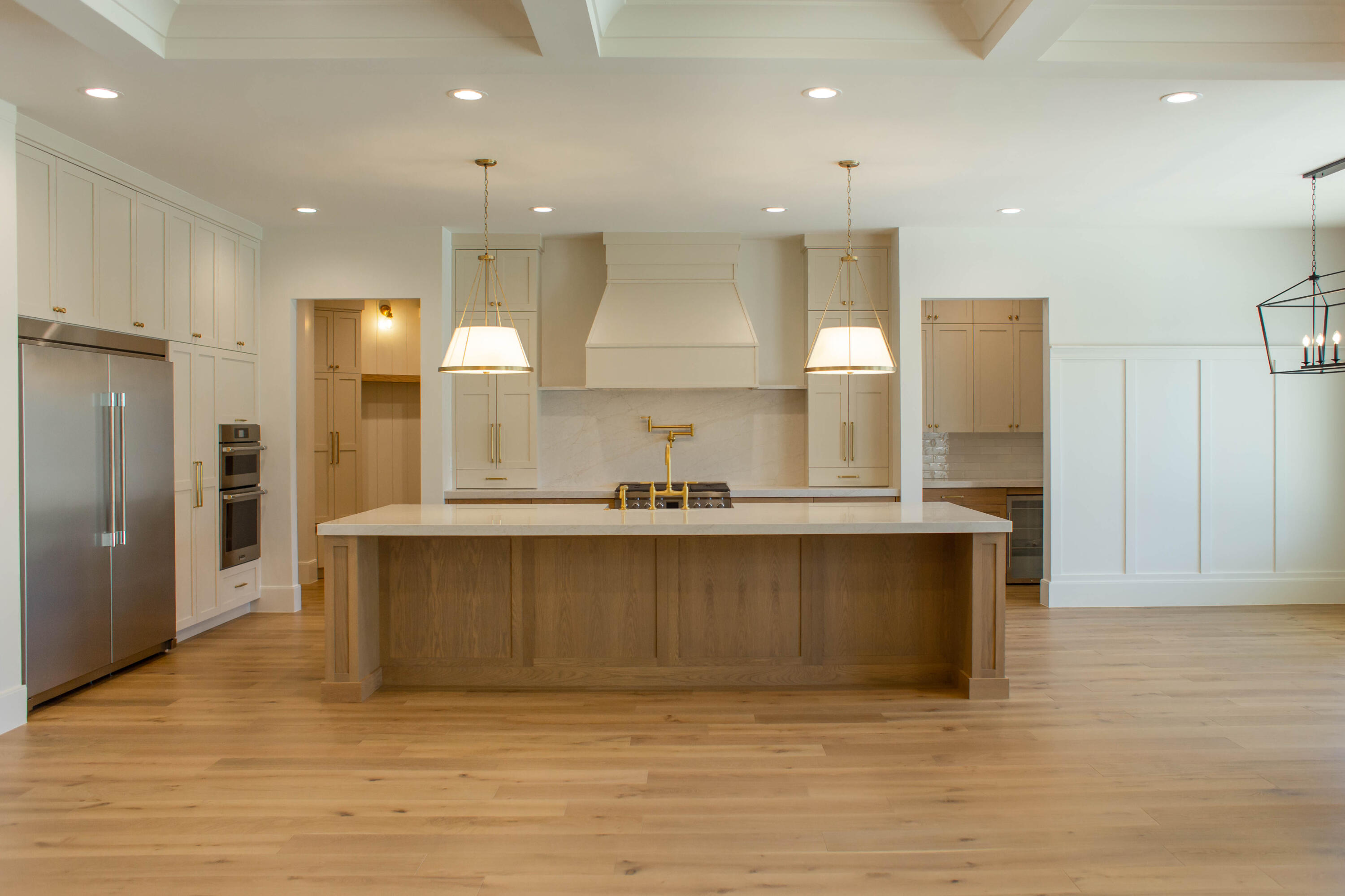 QUEENSRIDGE - Residential