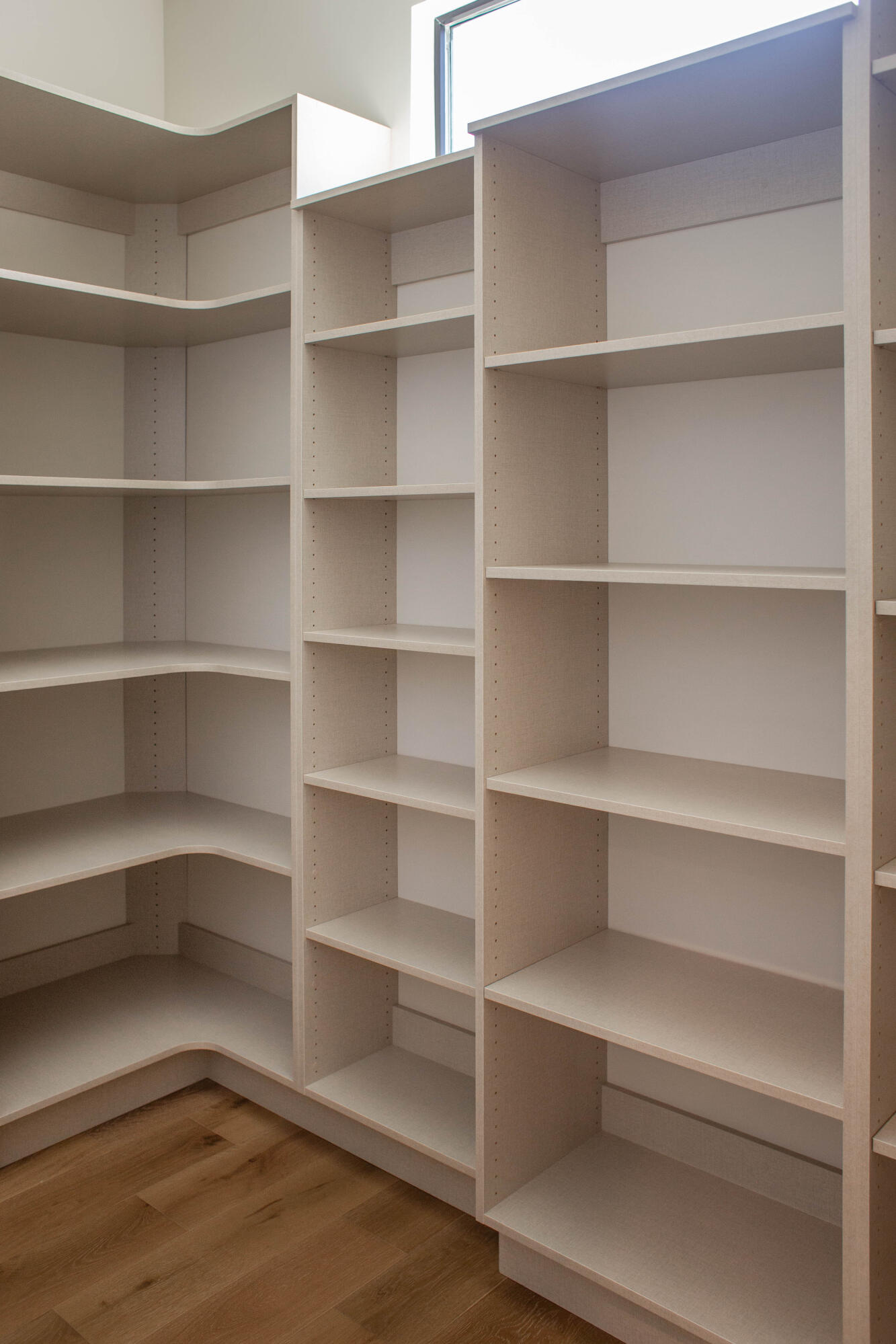 QUEENSRIDGE - Residential