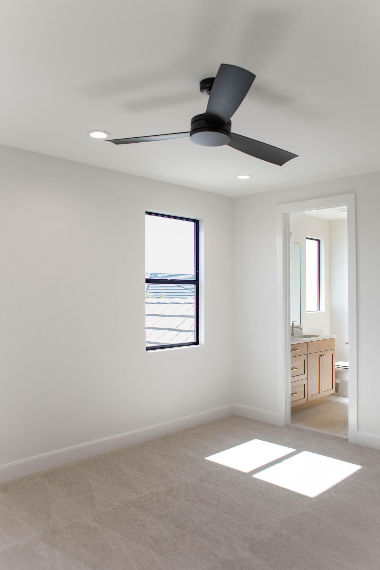 QUEENSRIDGE - Residential