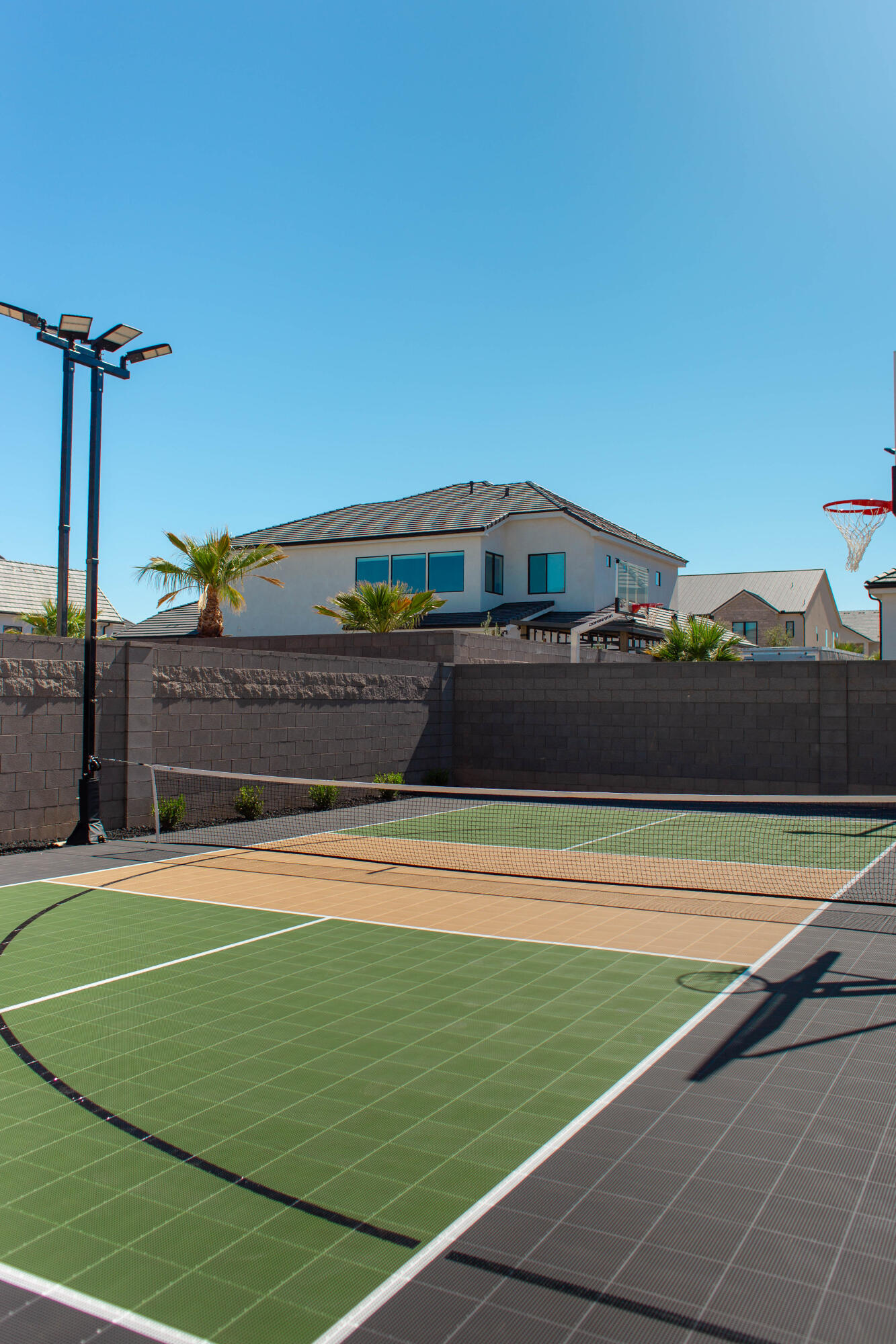 QUEENSRIDGE - Residential