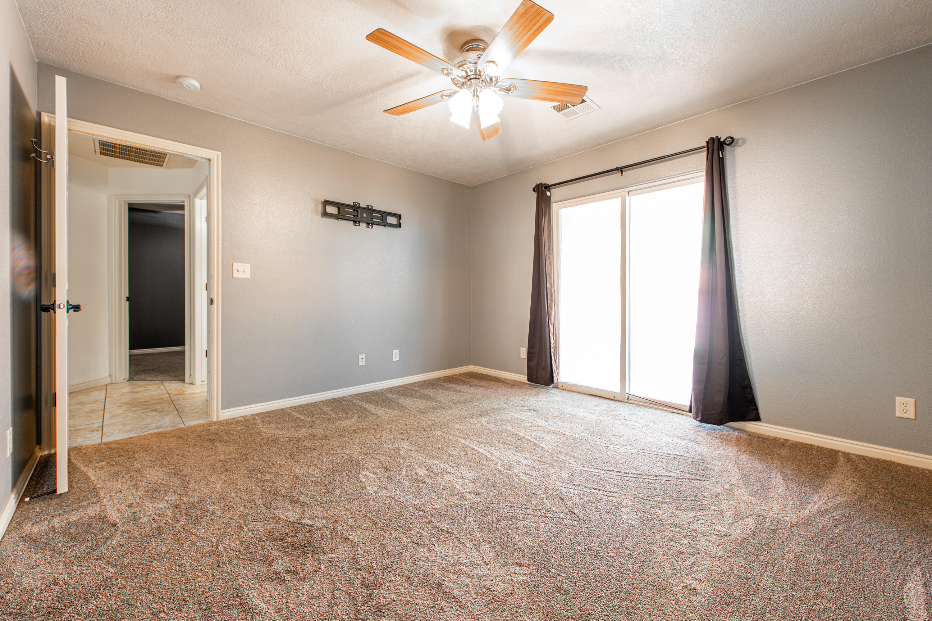 SHADOW CANYON - Residential