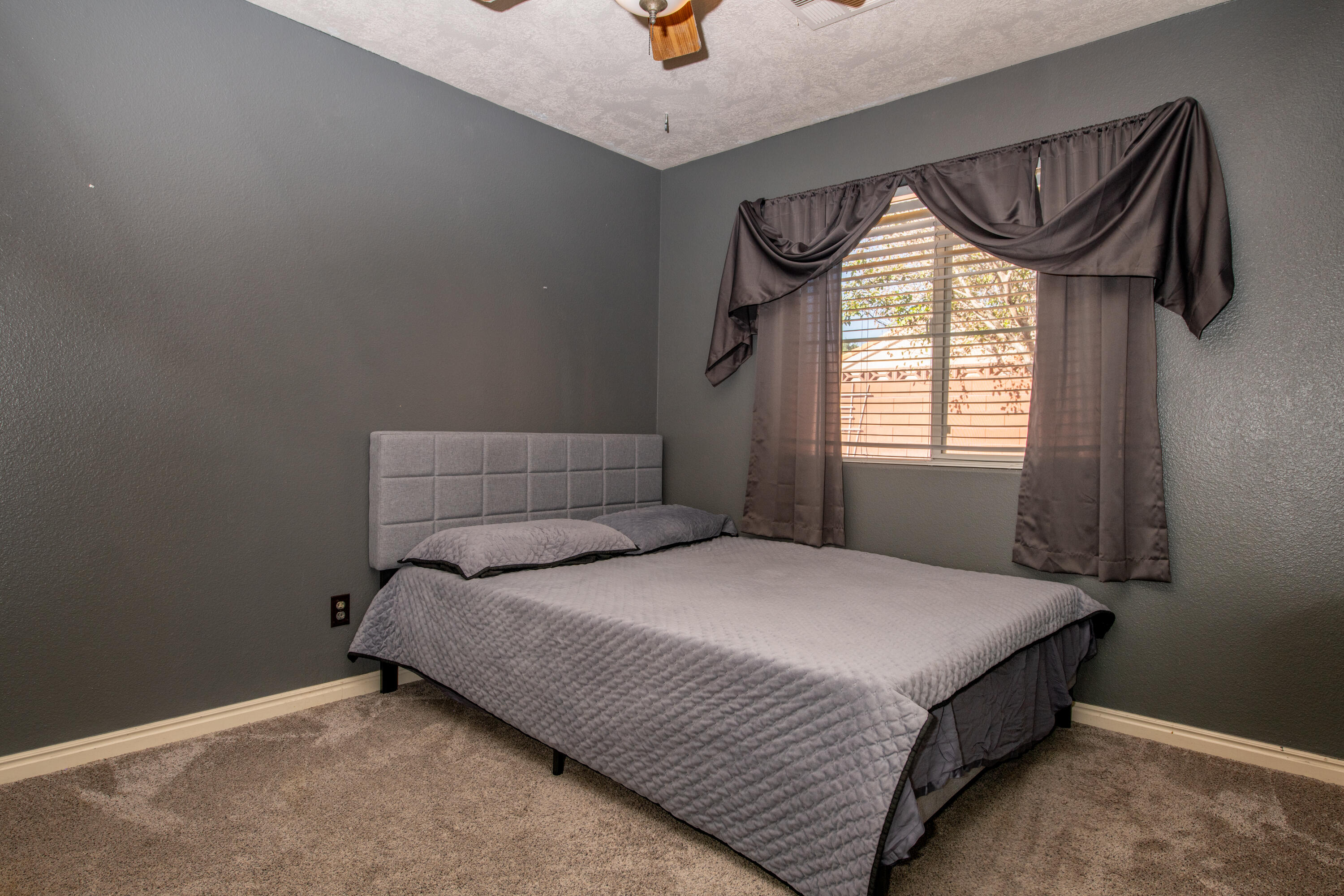 SHADOW CANYON - Residential