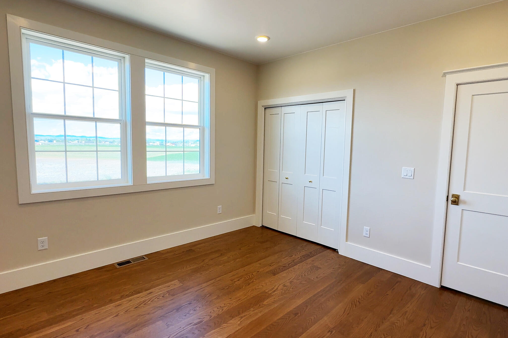 SUNRISE ESTATES - Residential