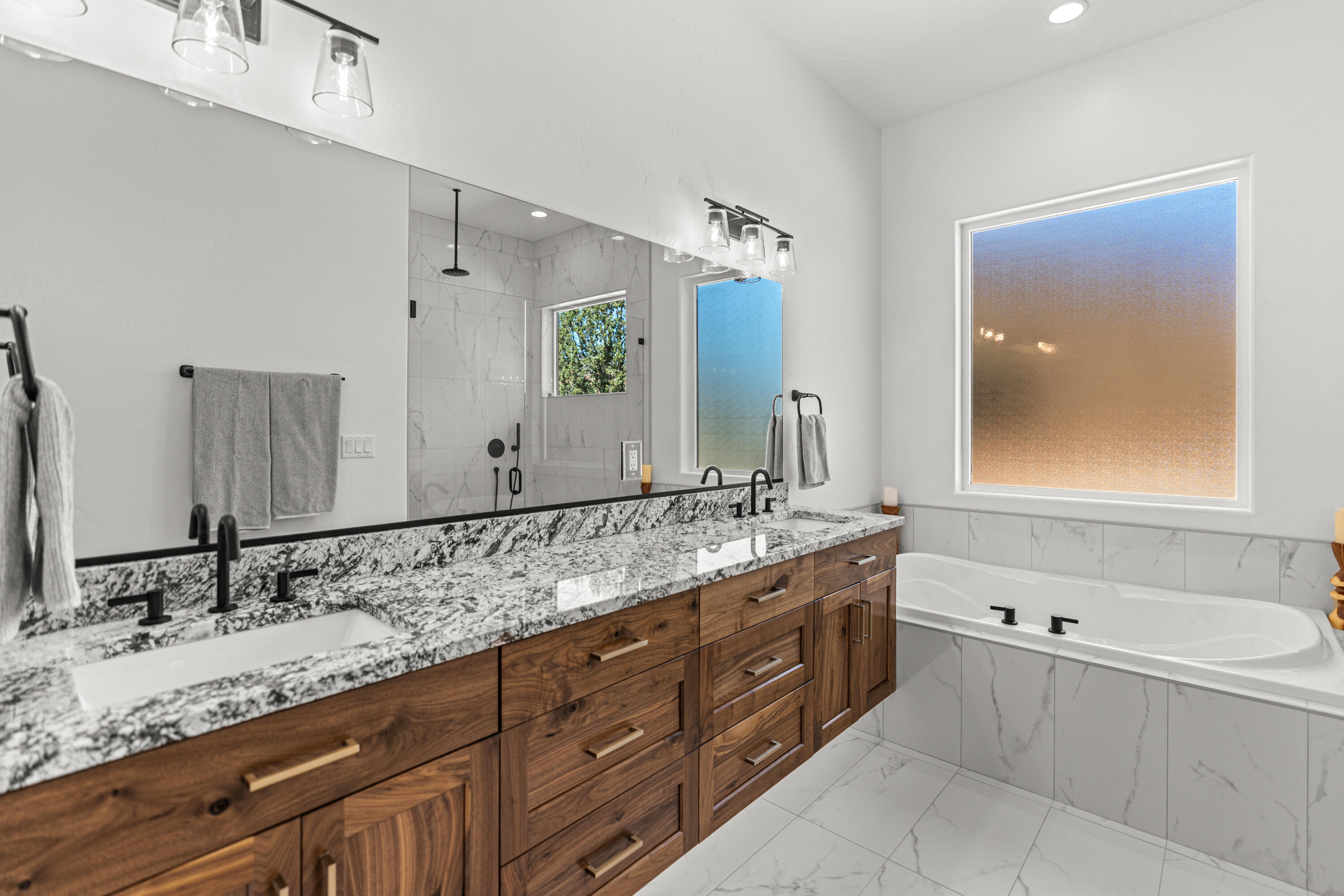 SOUTH ZION ESTATES - Residential