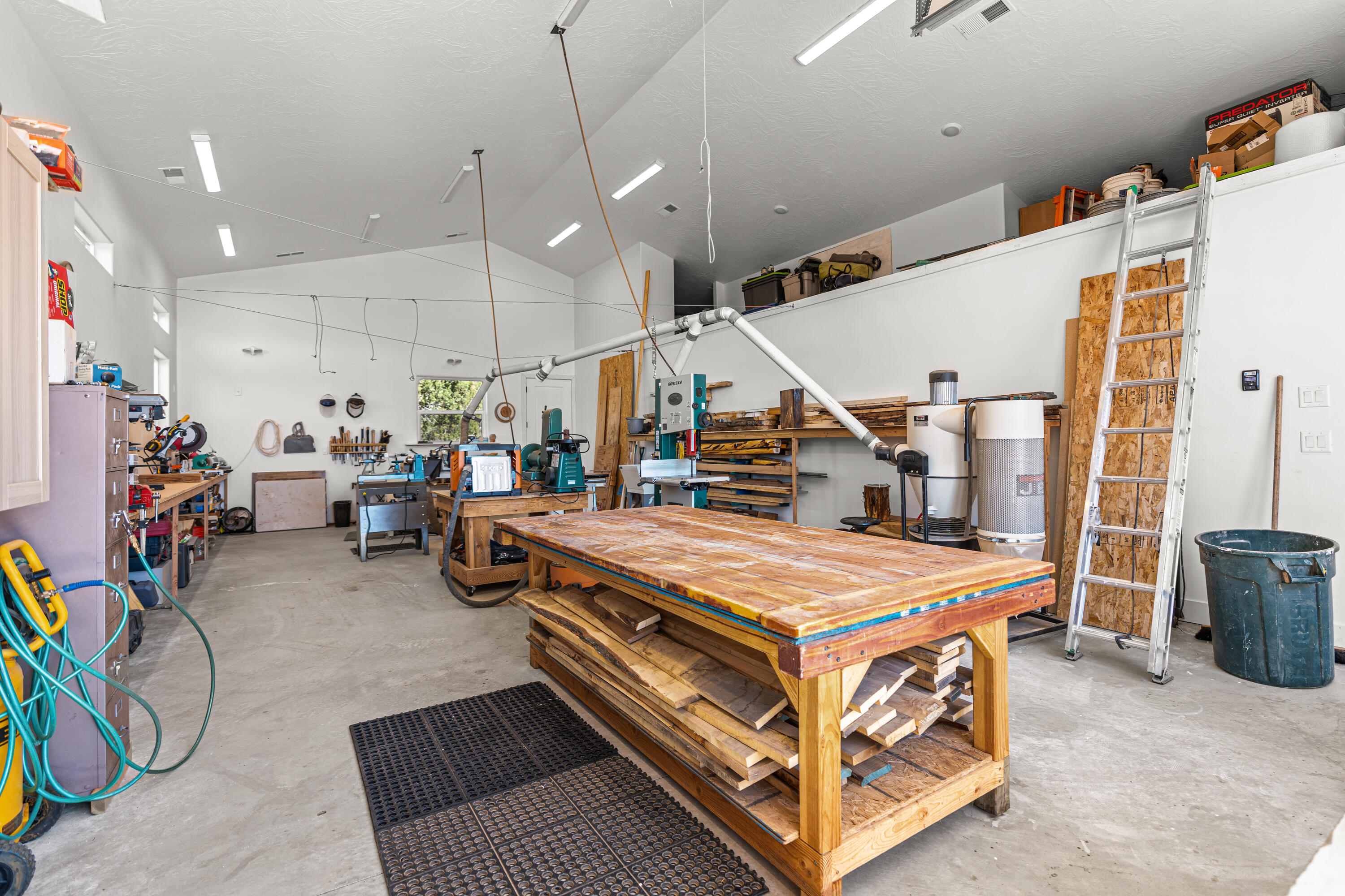 SOUTH ZION ESTATES - Residential