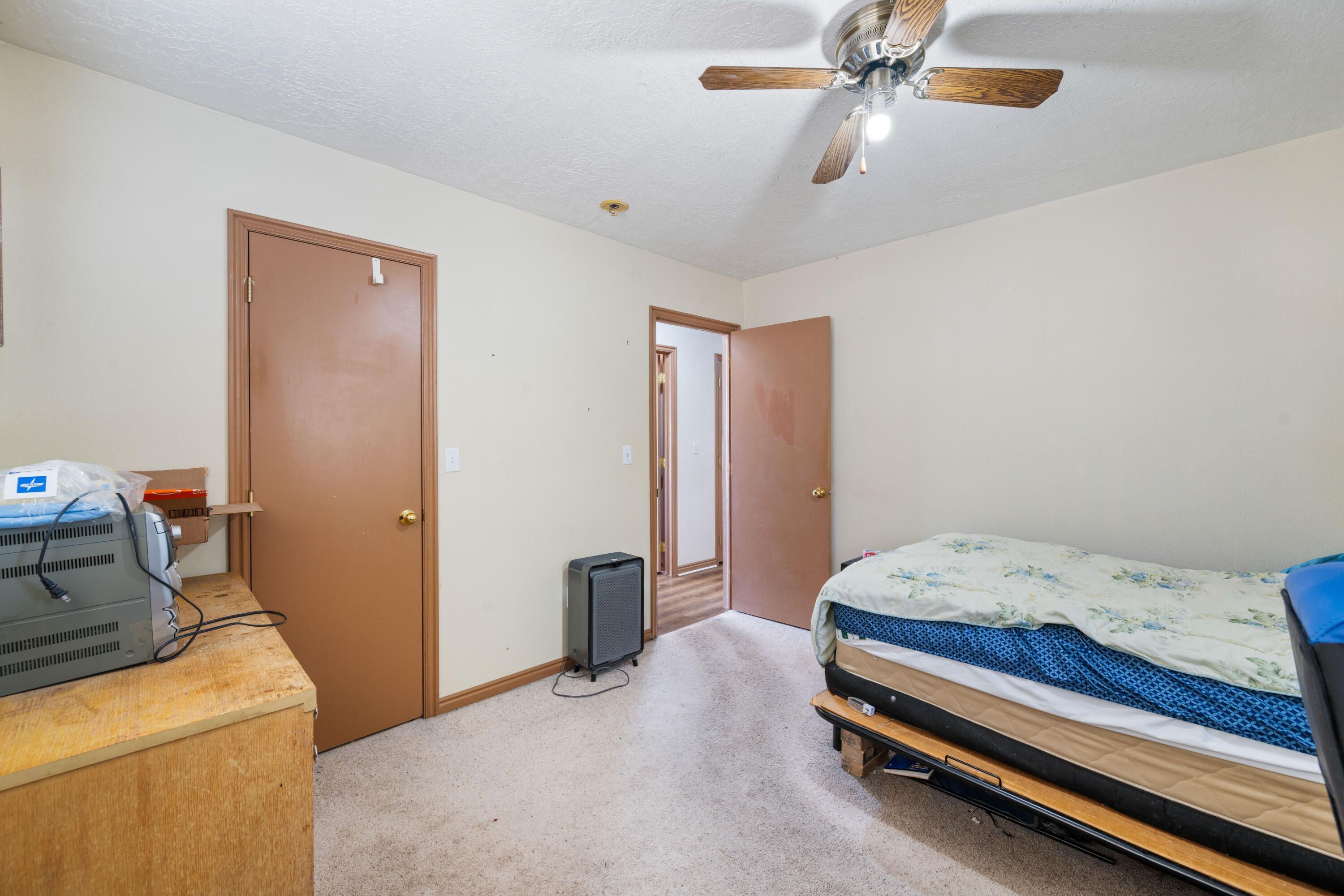 PINE VIEW ESTATES - Residential