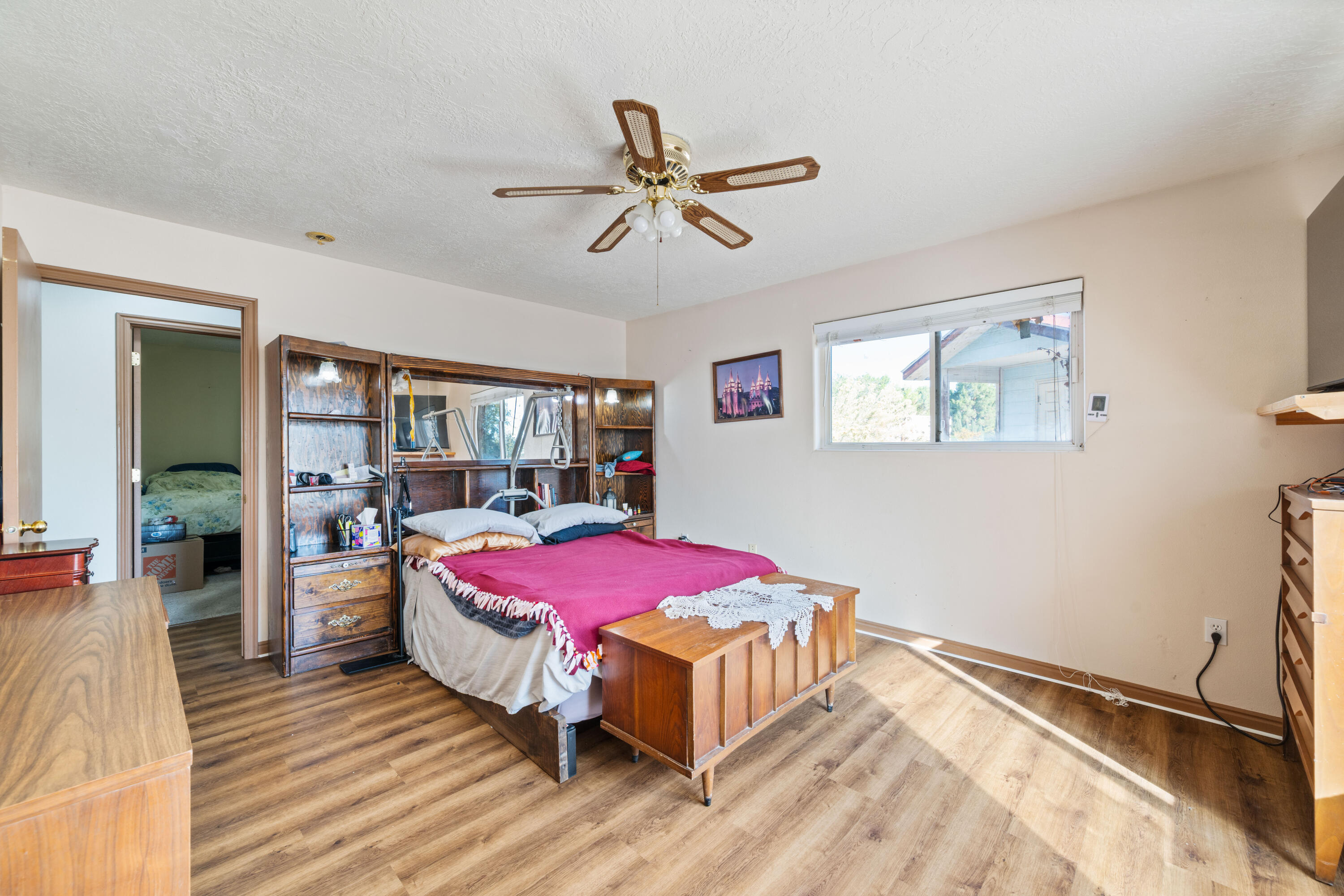 PINE VIEW ESTATES - Residential