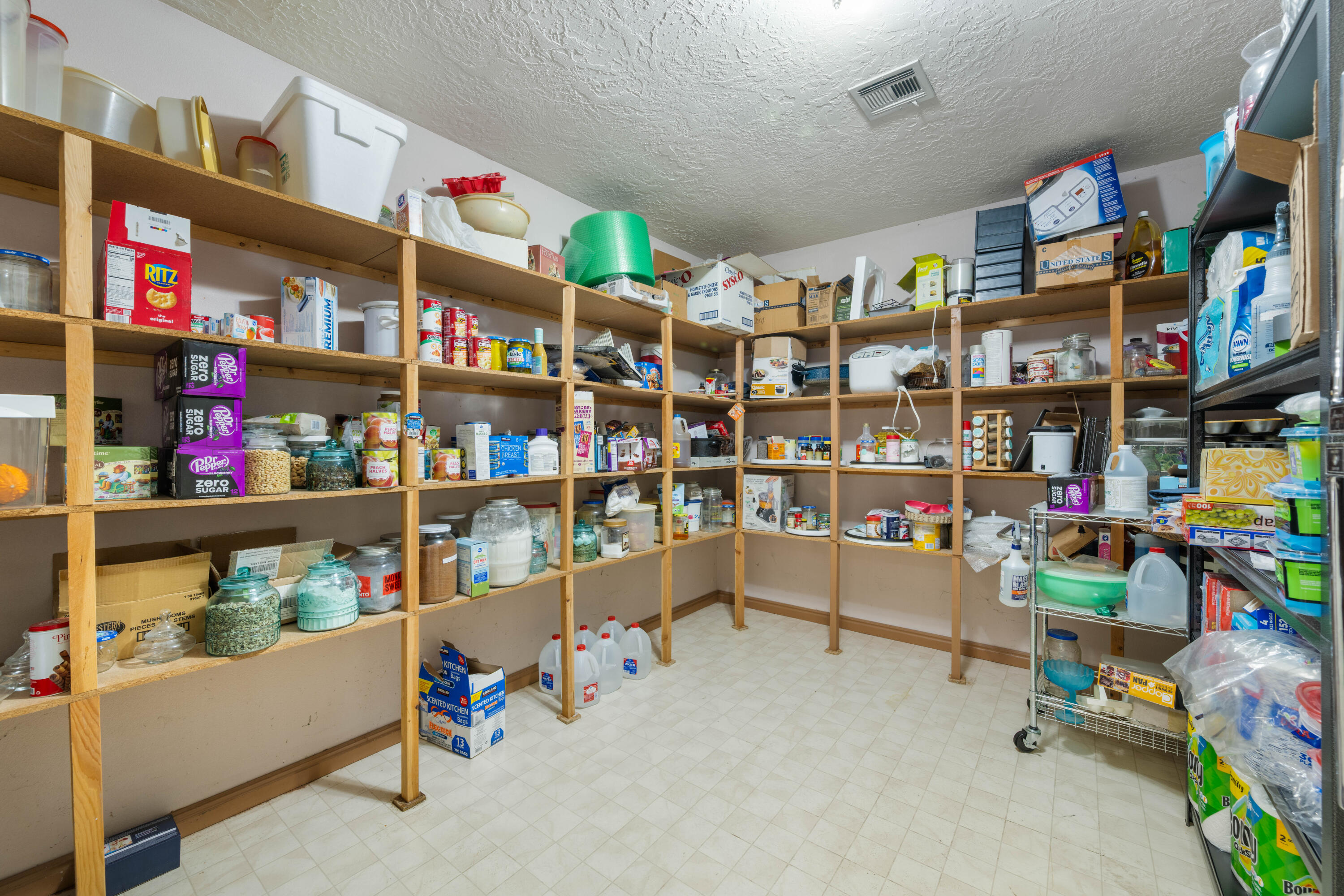 PINE VIEW ESTATES - Residential