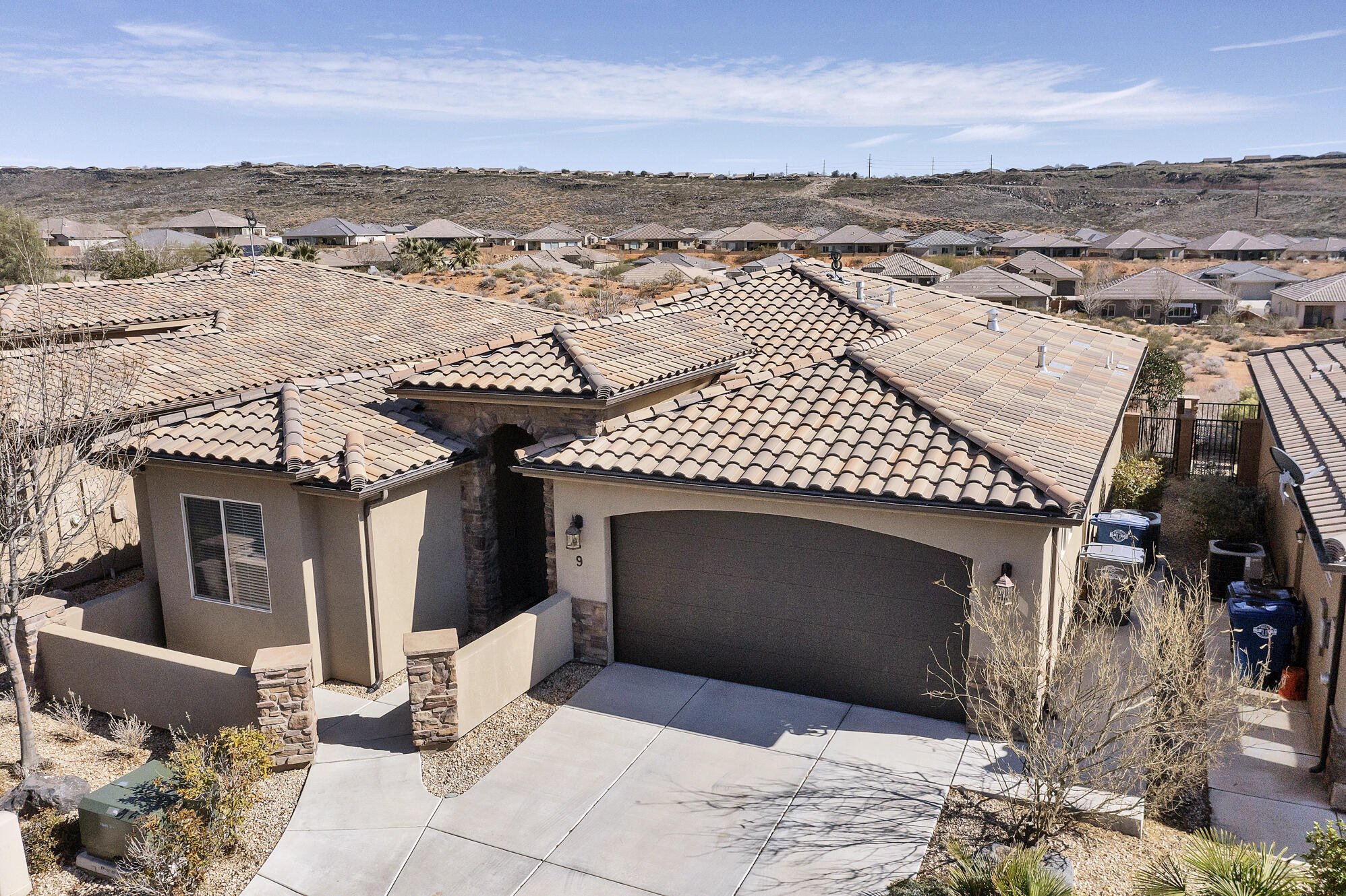 SIENNA HEIGHTS GARDEN HOMES - Residential