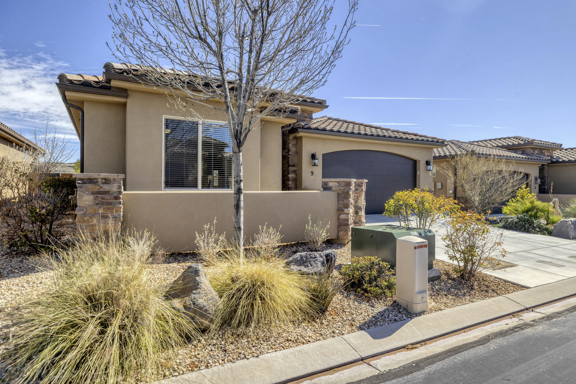 SIENNA HEIGHTS GARDEN HOMES - Residential