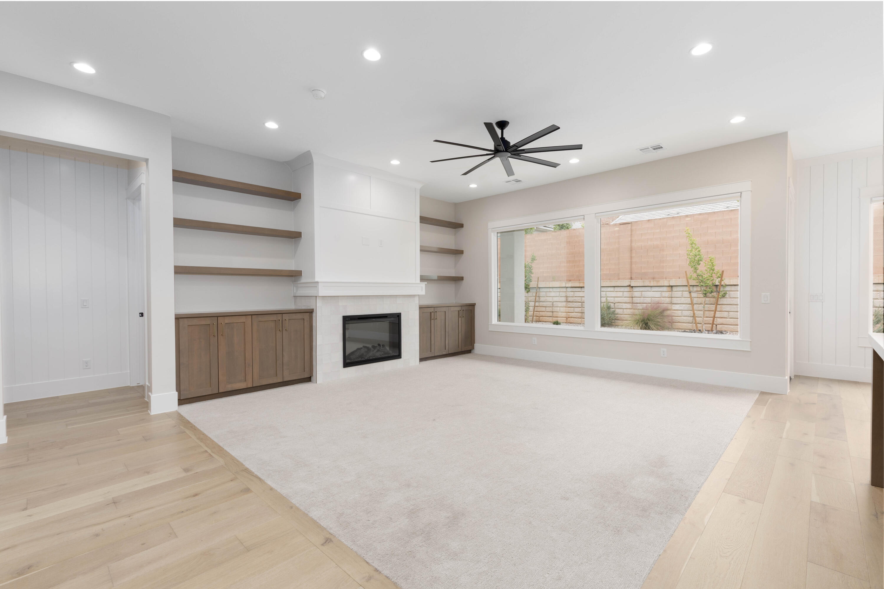 RED MESA AT SUNRISE VALLEY - Residential