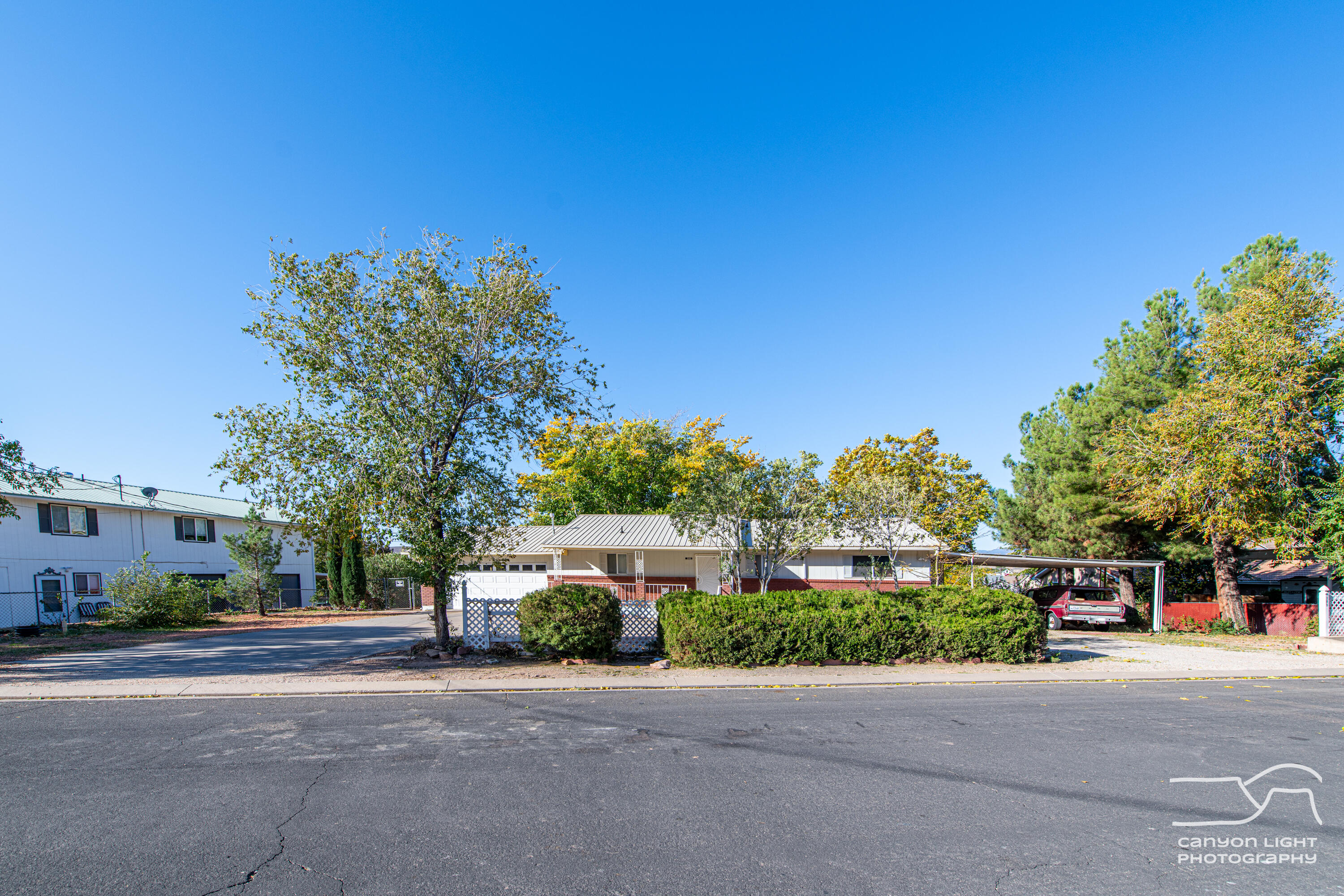 LAVERKIN TOWNSITE AND FIELD - Residential