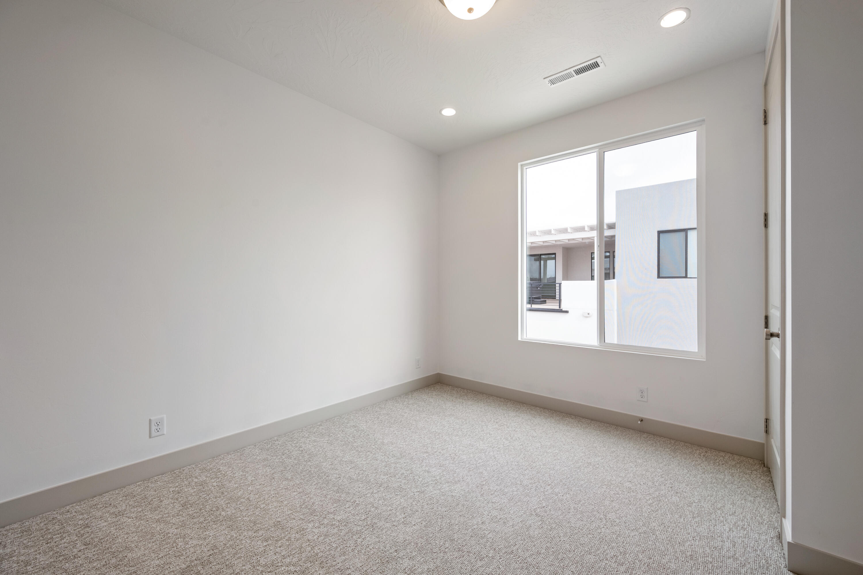 ATKINVILLE TOWNHOMES AT DESERT COLOR - Residential