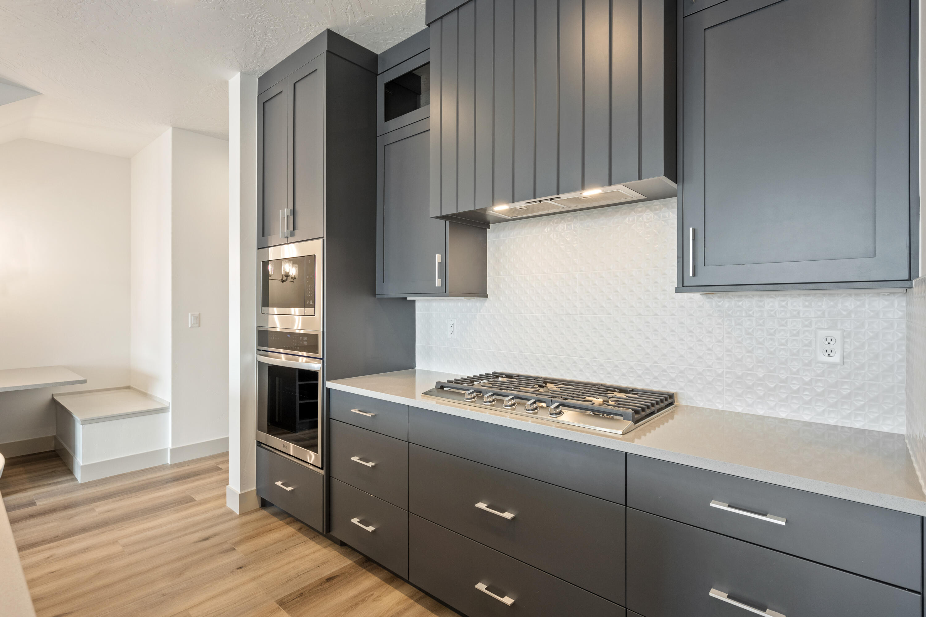 ATKINVILLE TOWNHOMES AT DESERT COLOR - Residential