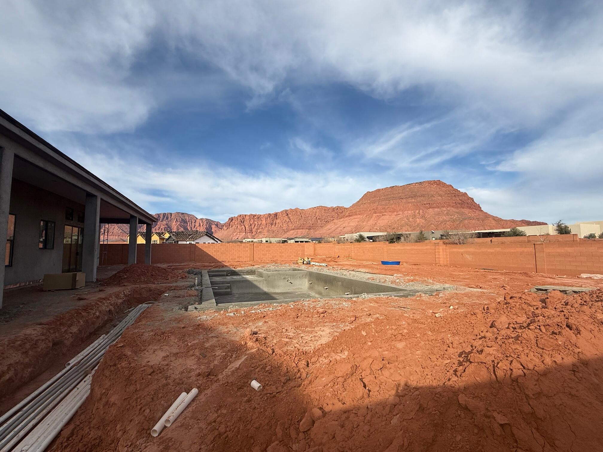 ONYX CANYON - Residential