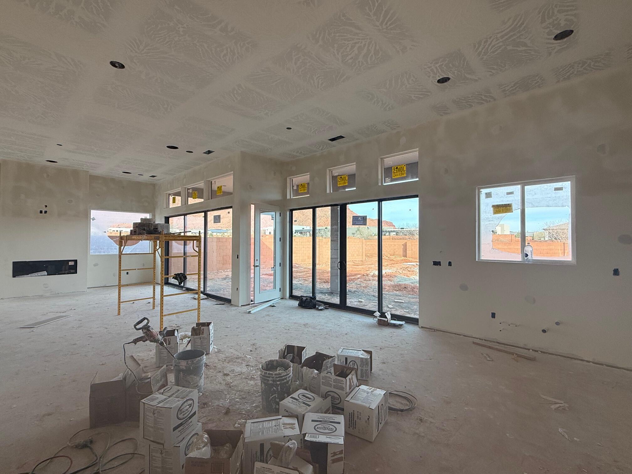 ONYX CANYON - Residential