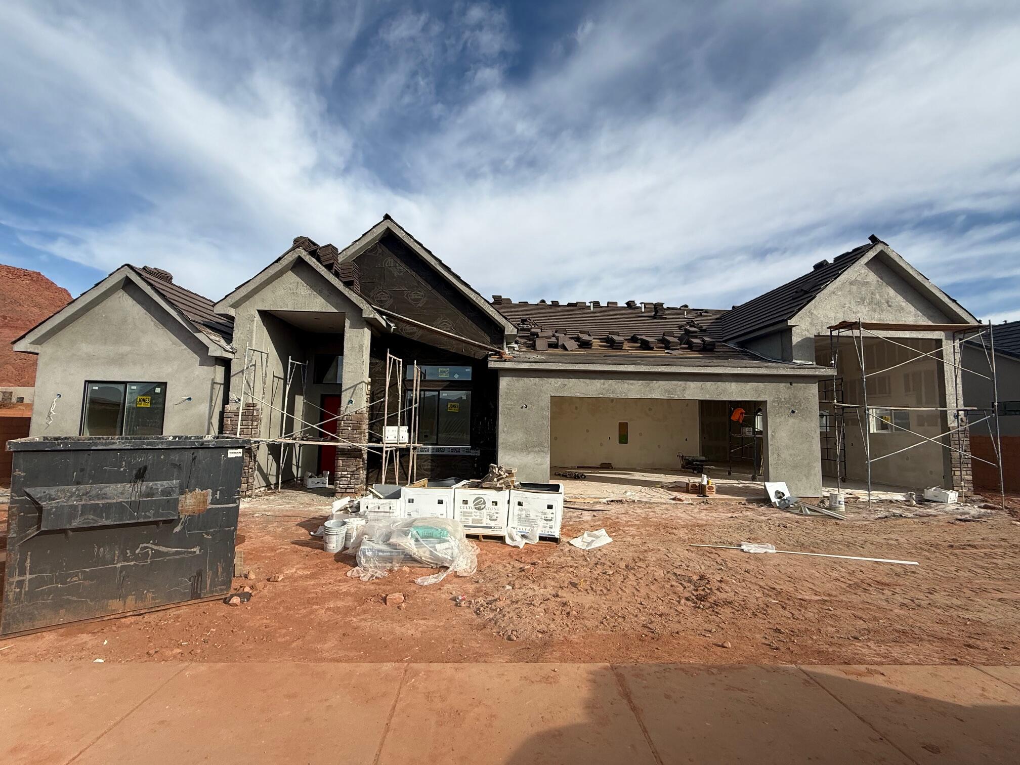 ONYX CANYON - Residential