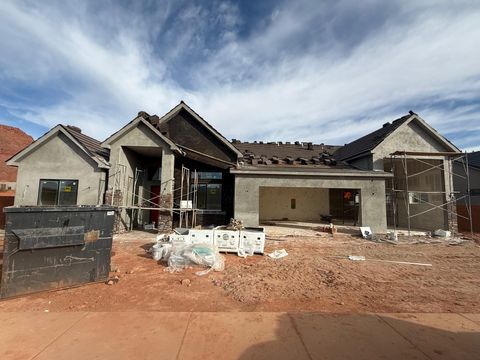 Photo of 42 N 640 W, Ivins, UT 84738 (MLS # 26-268434)