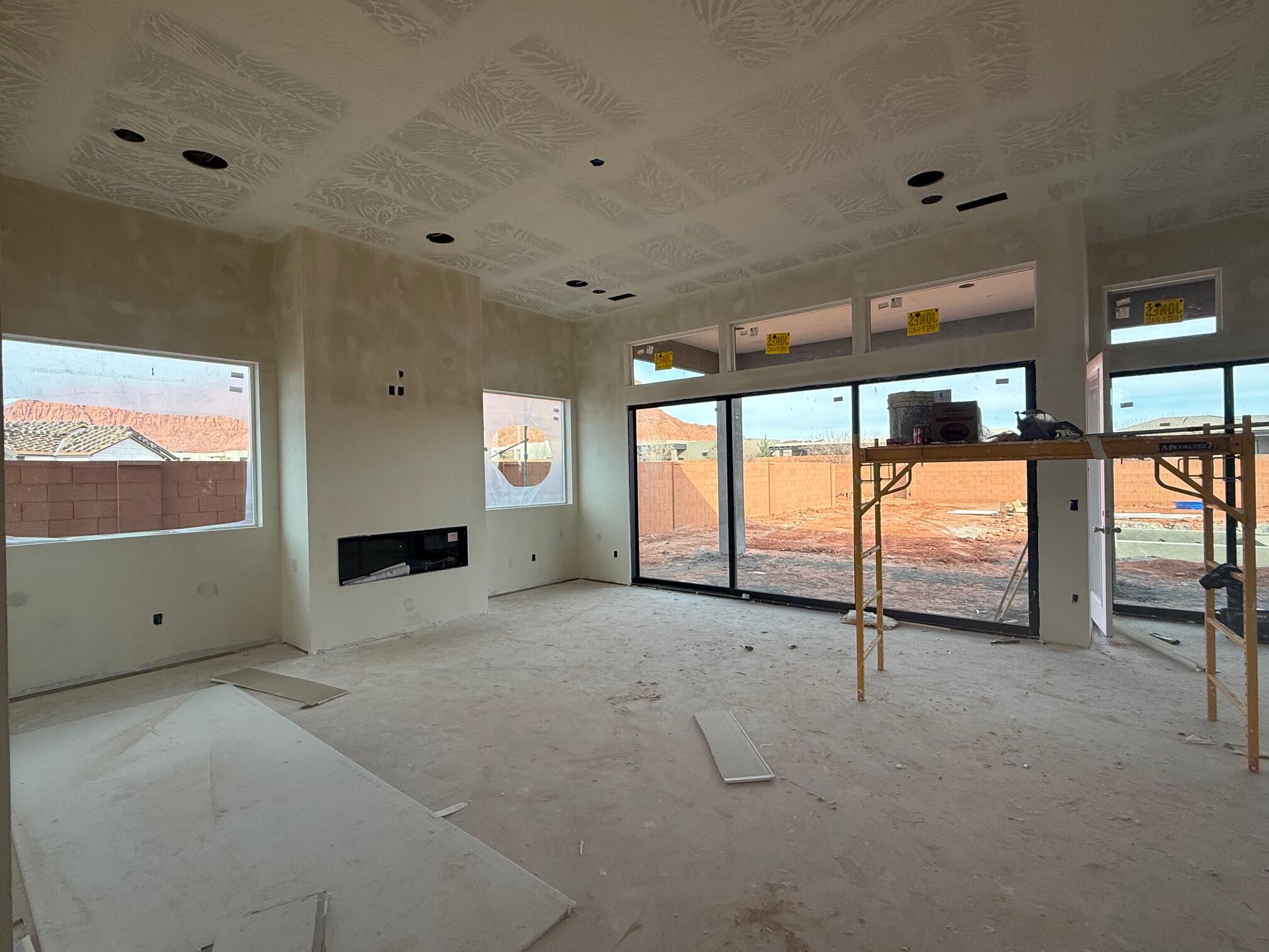 ONYX CANYON - Residential