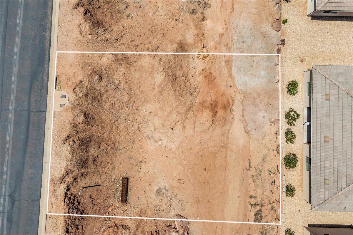 JOSHUAS AT SOUTHGATE - Land