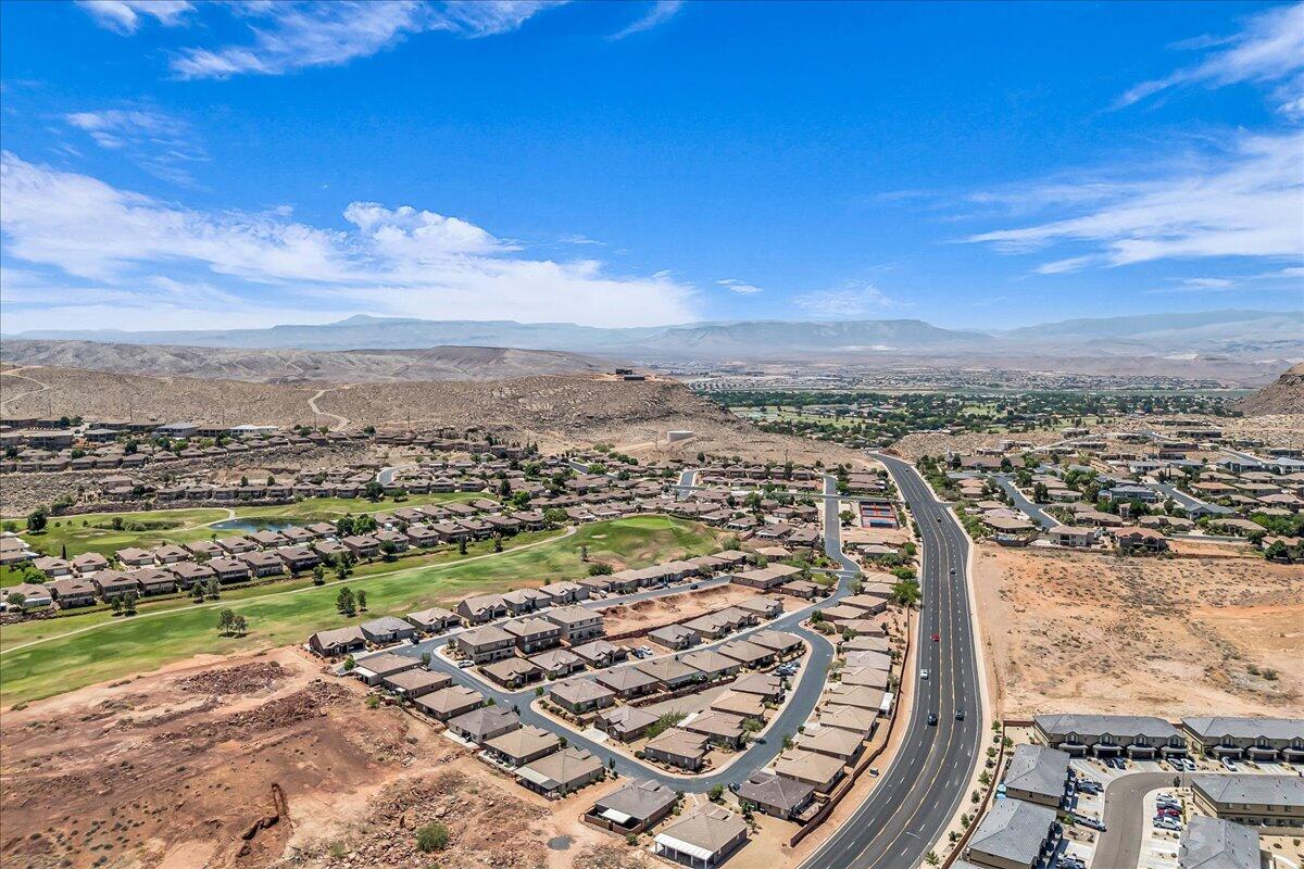 JOSHUAS AT SOUTHGATE - Land