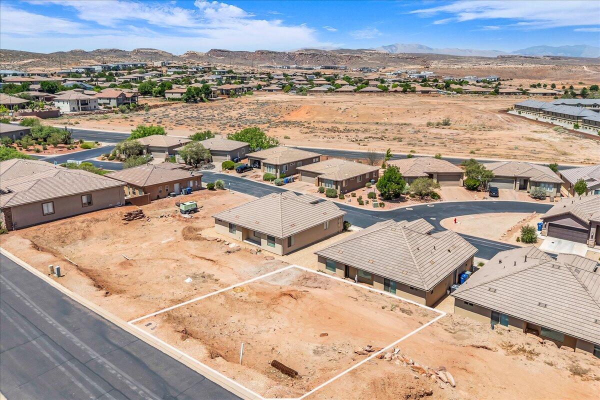 JOSHUAS AT SOUTHGATE - Land