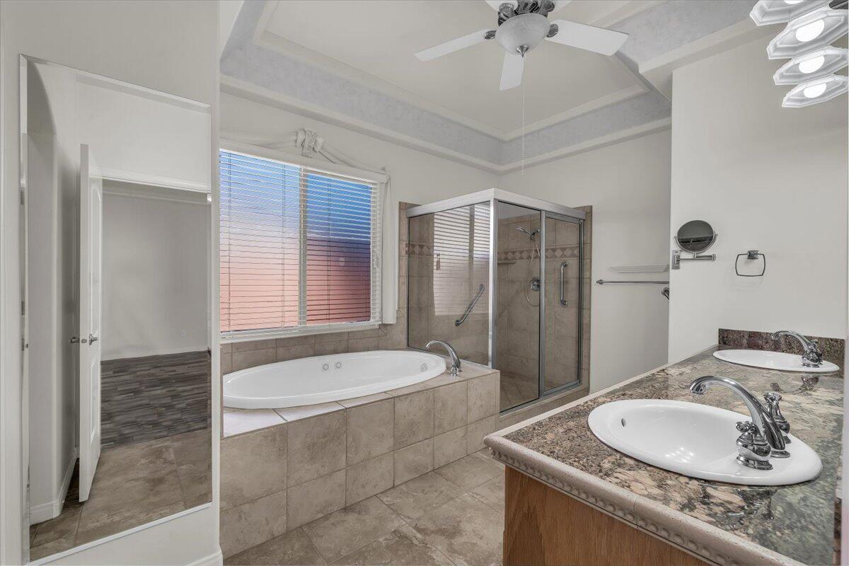 PARADISE CANYON - Residential