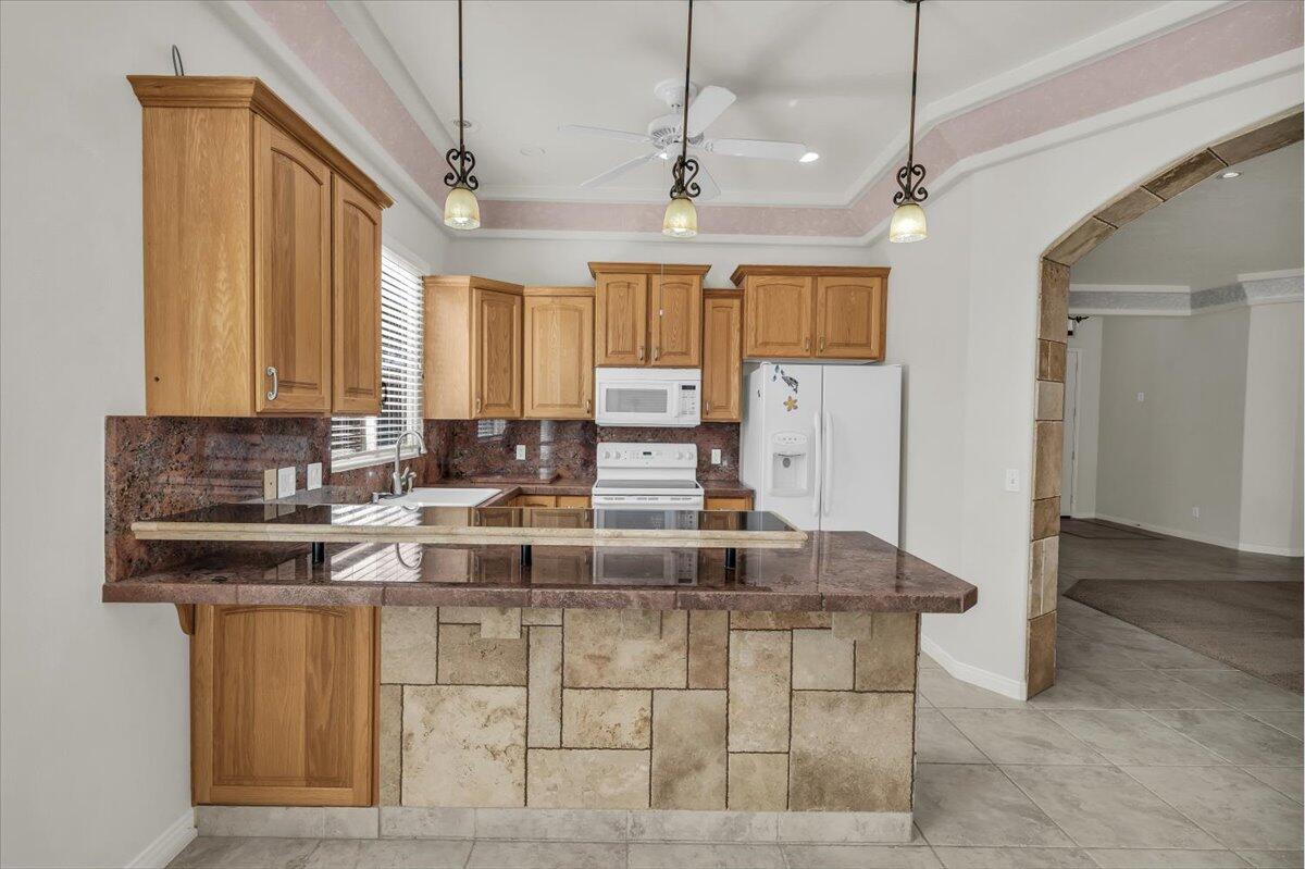 PARADISE CANYON - Residential