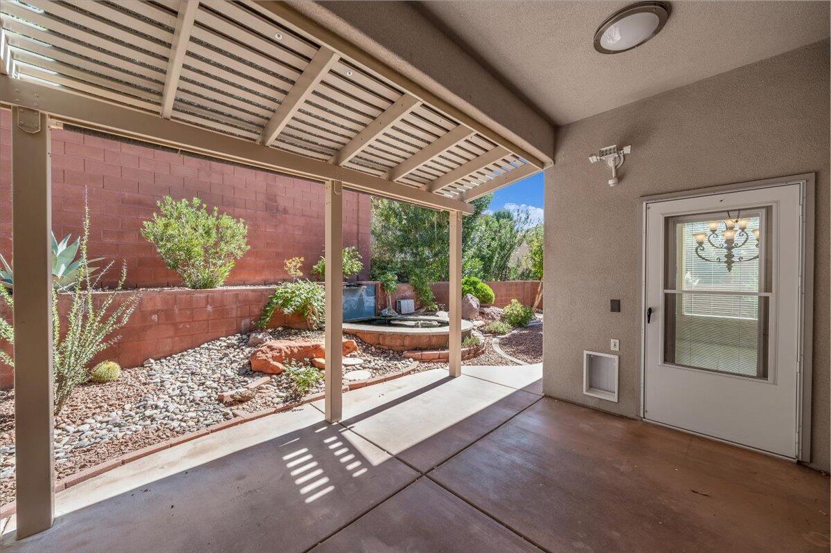 PARADISE CANYON - Residential