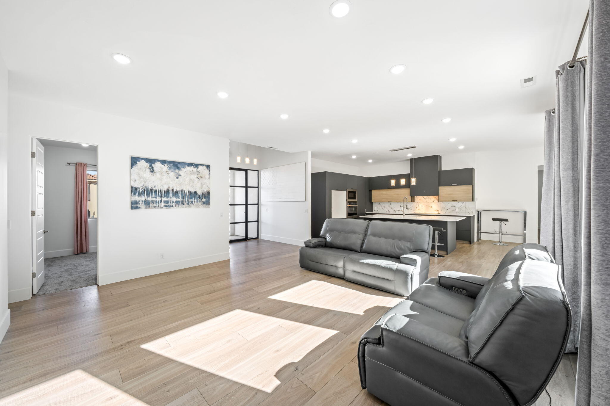 STONE COVE - Residential