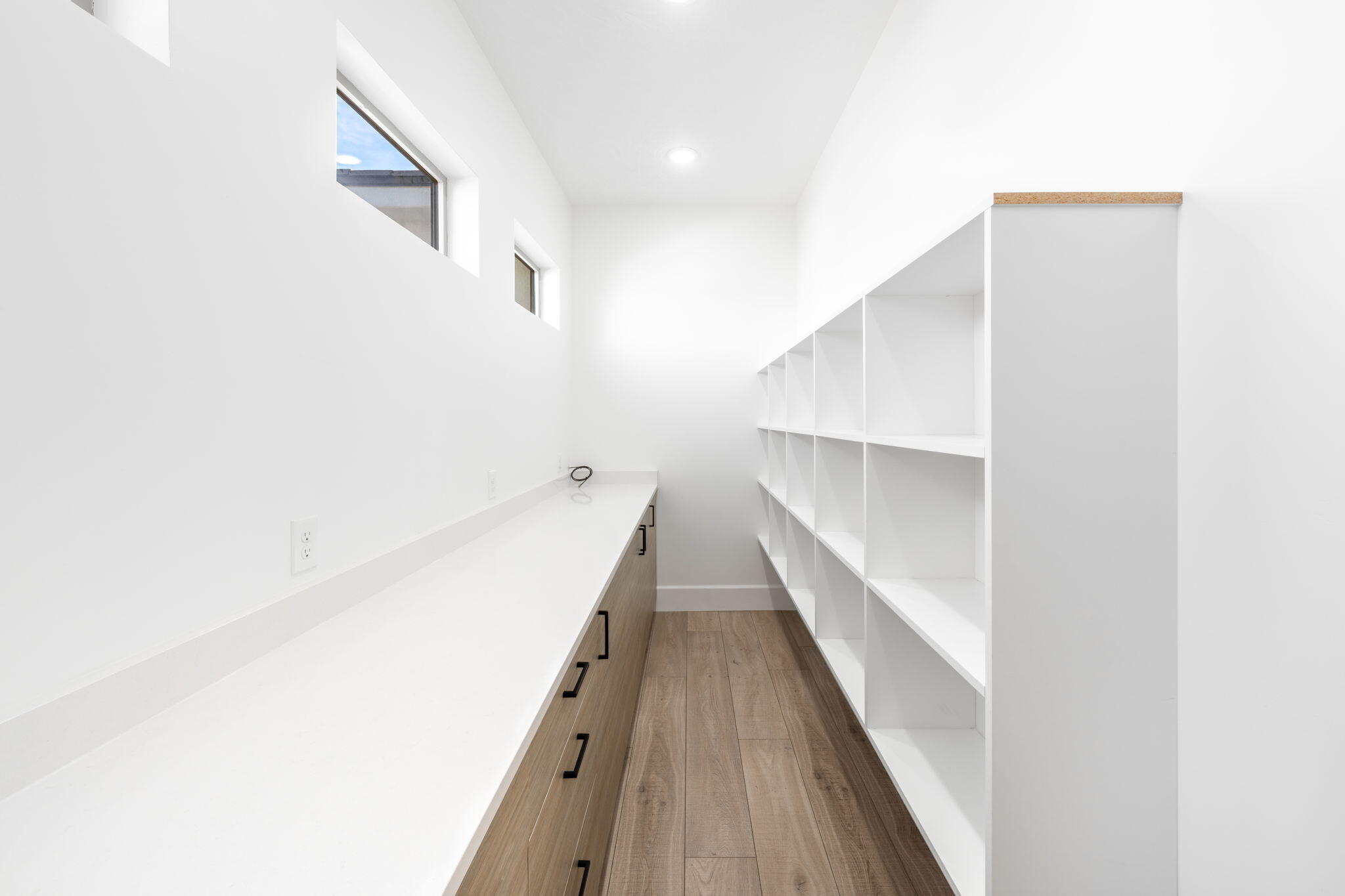 STONE COVE - Residential