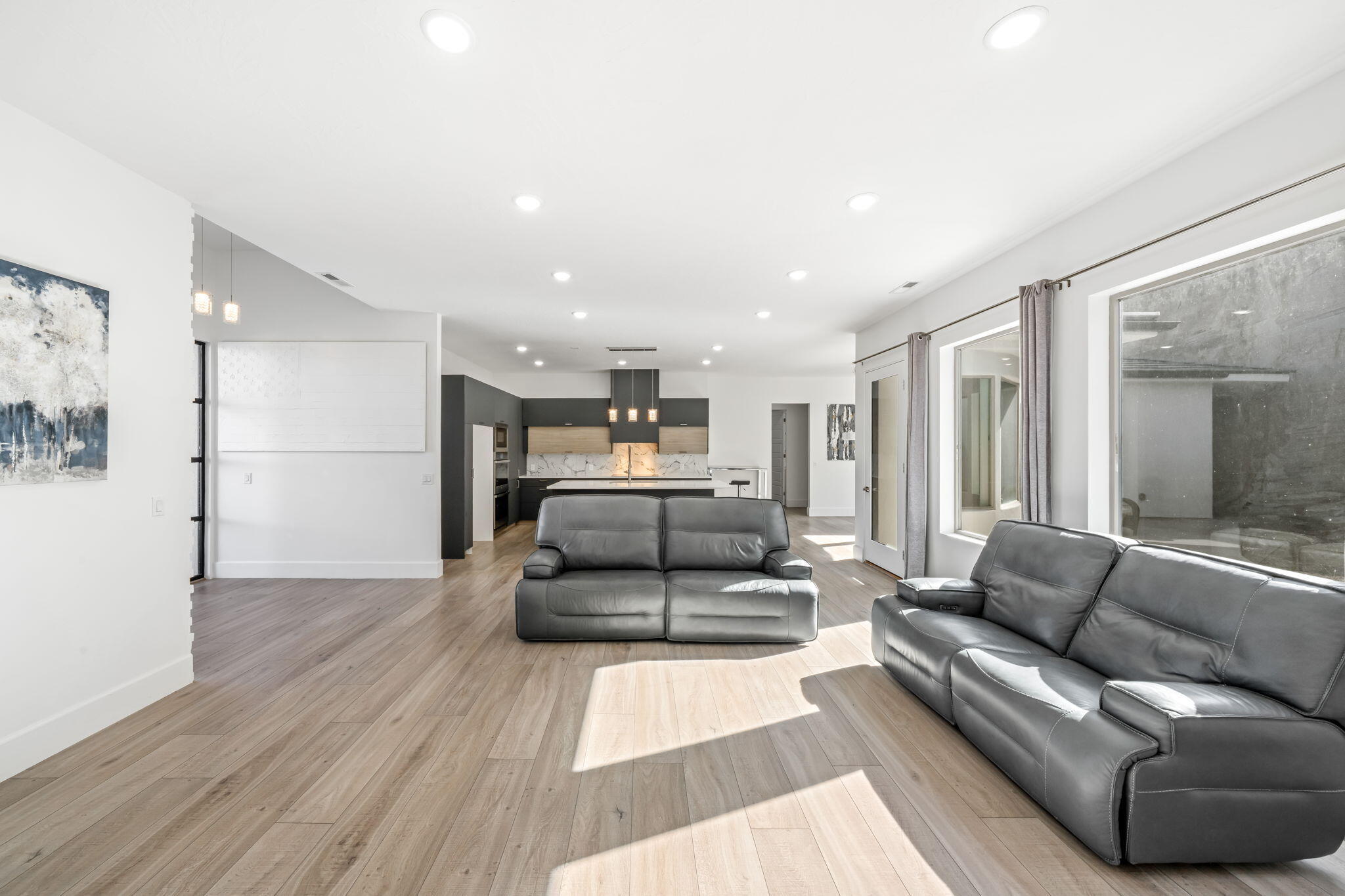 STONE COVE - Residential