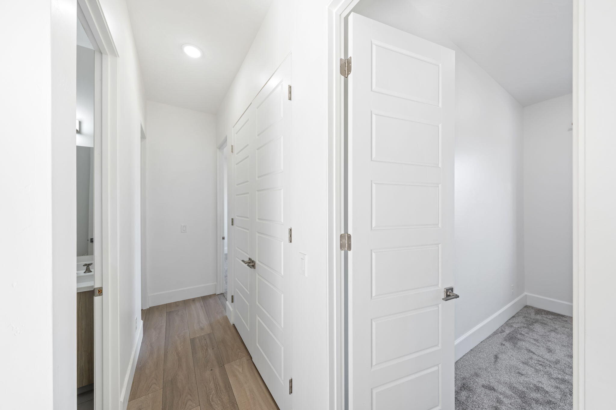 STONE COVE - Residential