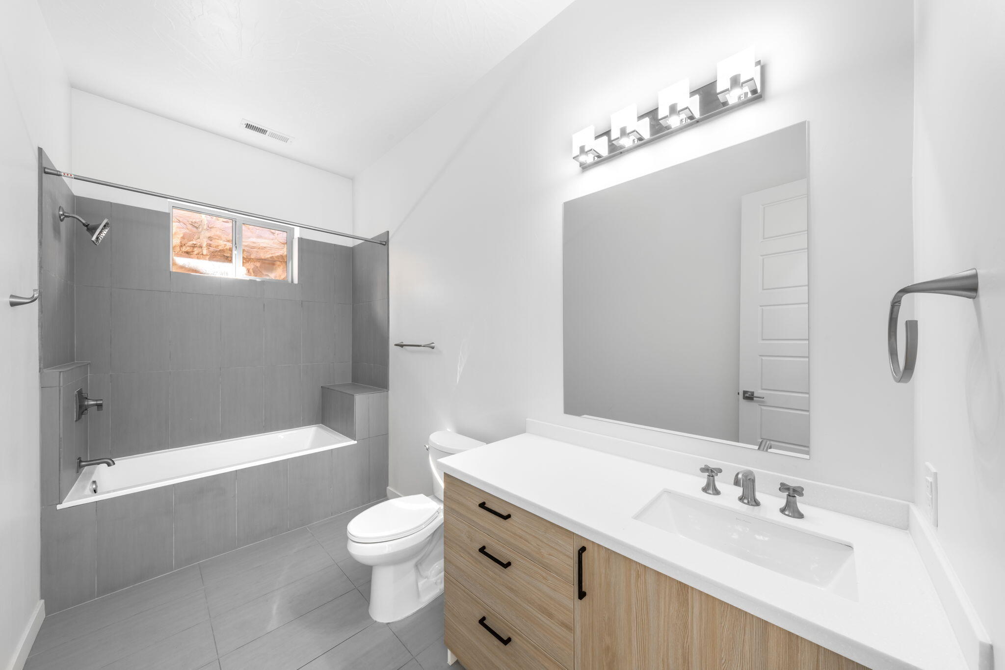 STONE COVE - Residential