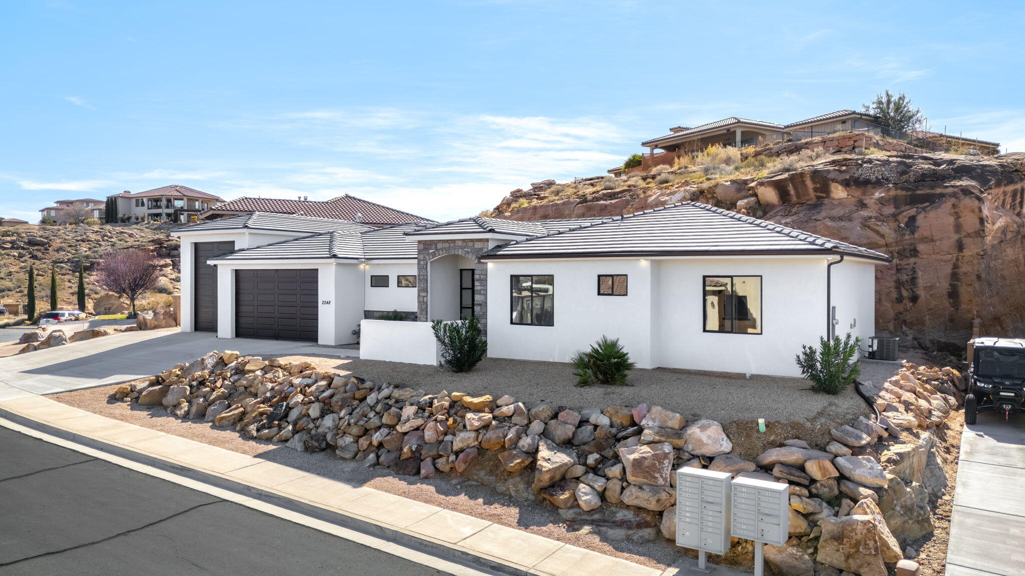 STONE COVE - Residential