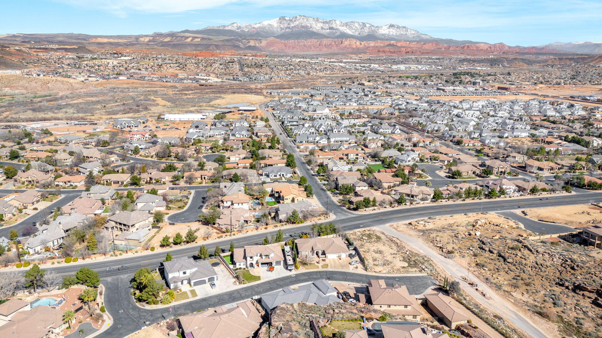 STONE COVE - Residential