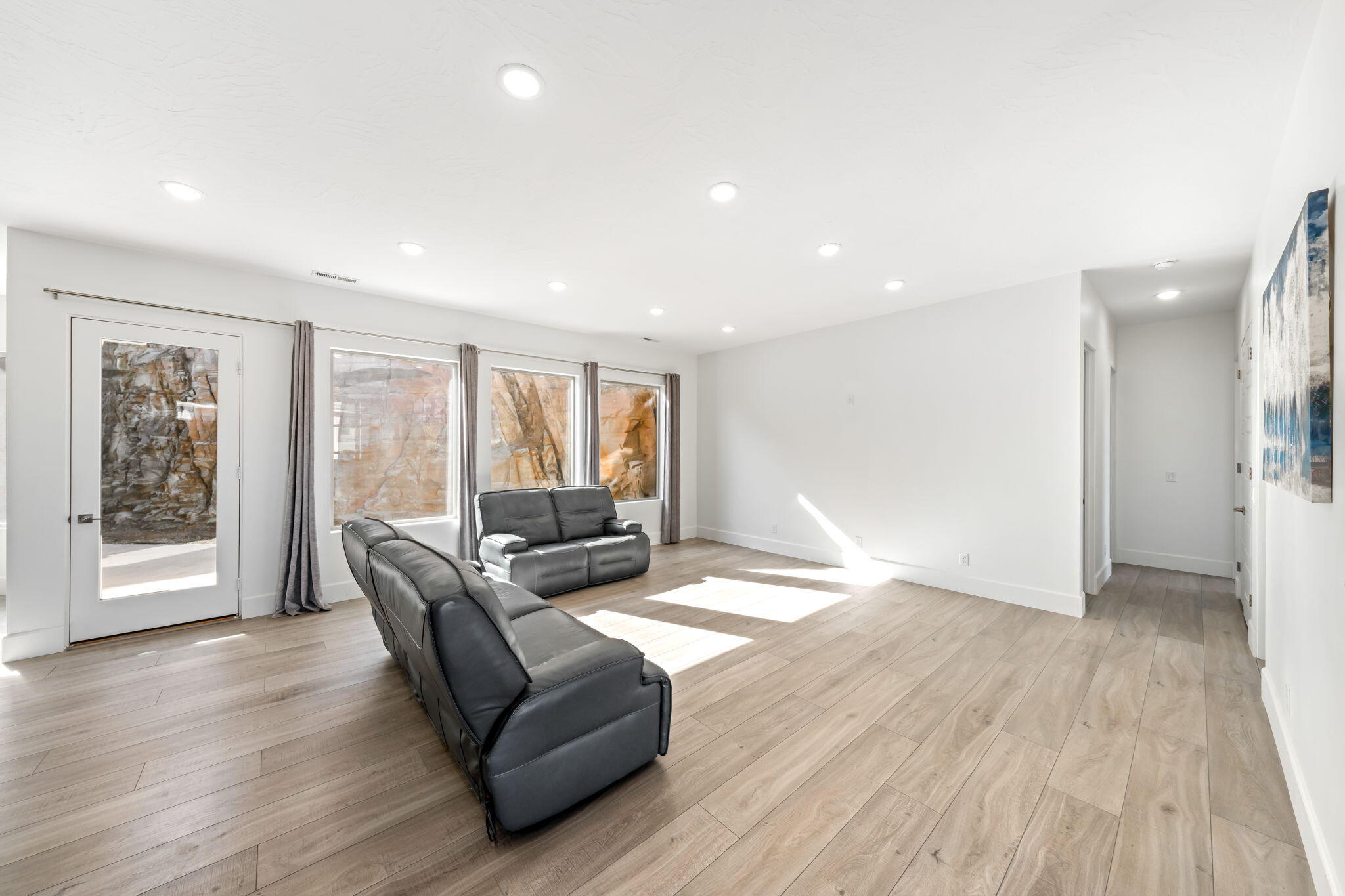 STONE COVE - Residential