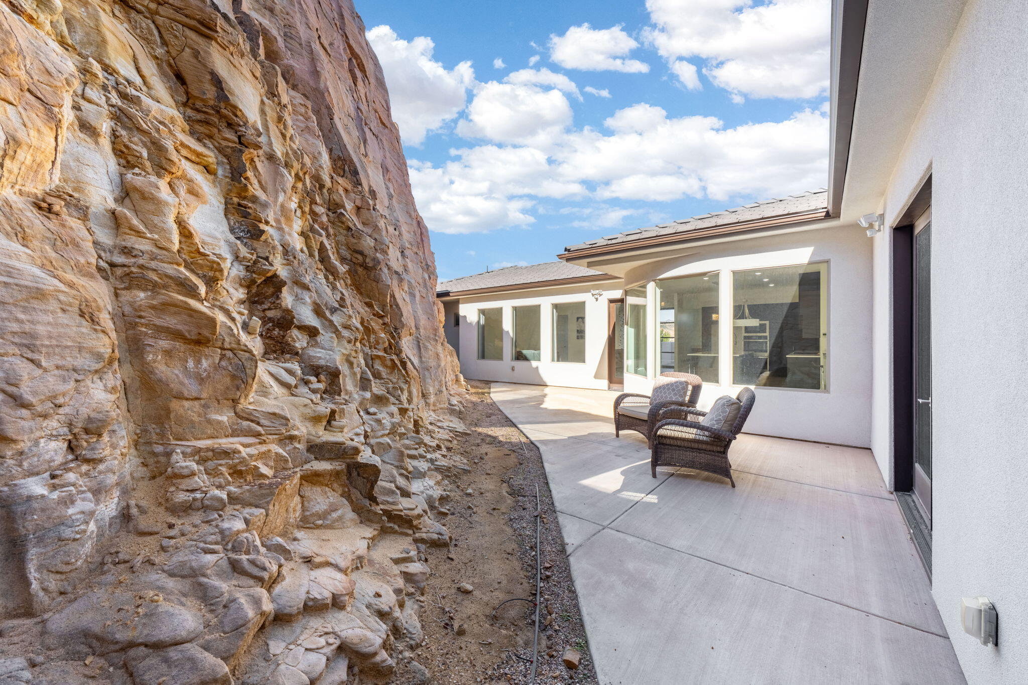 STONE COVE - Residential