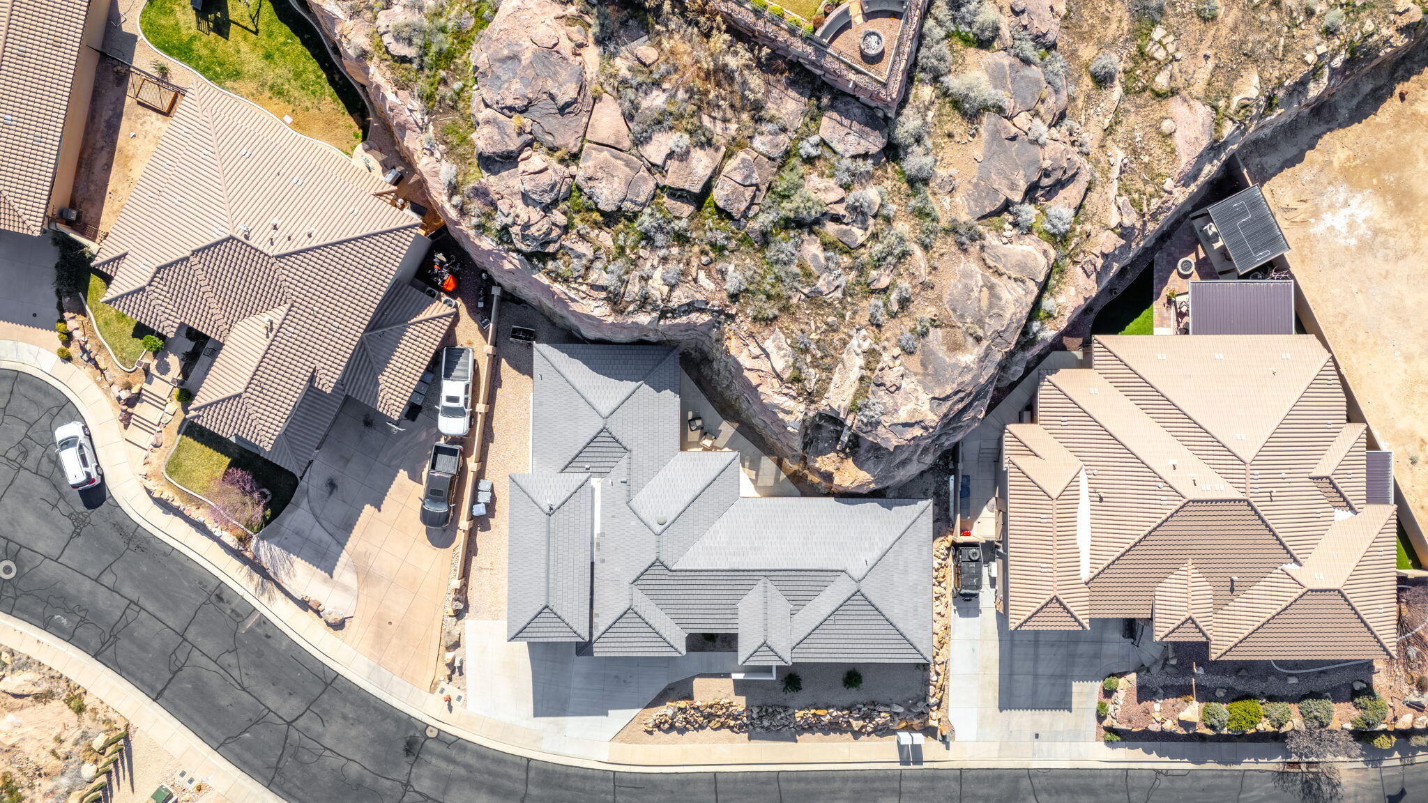 STONE COVE - Residential