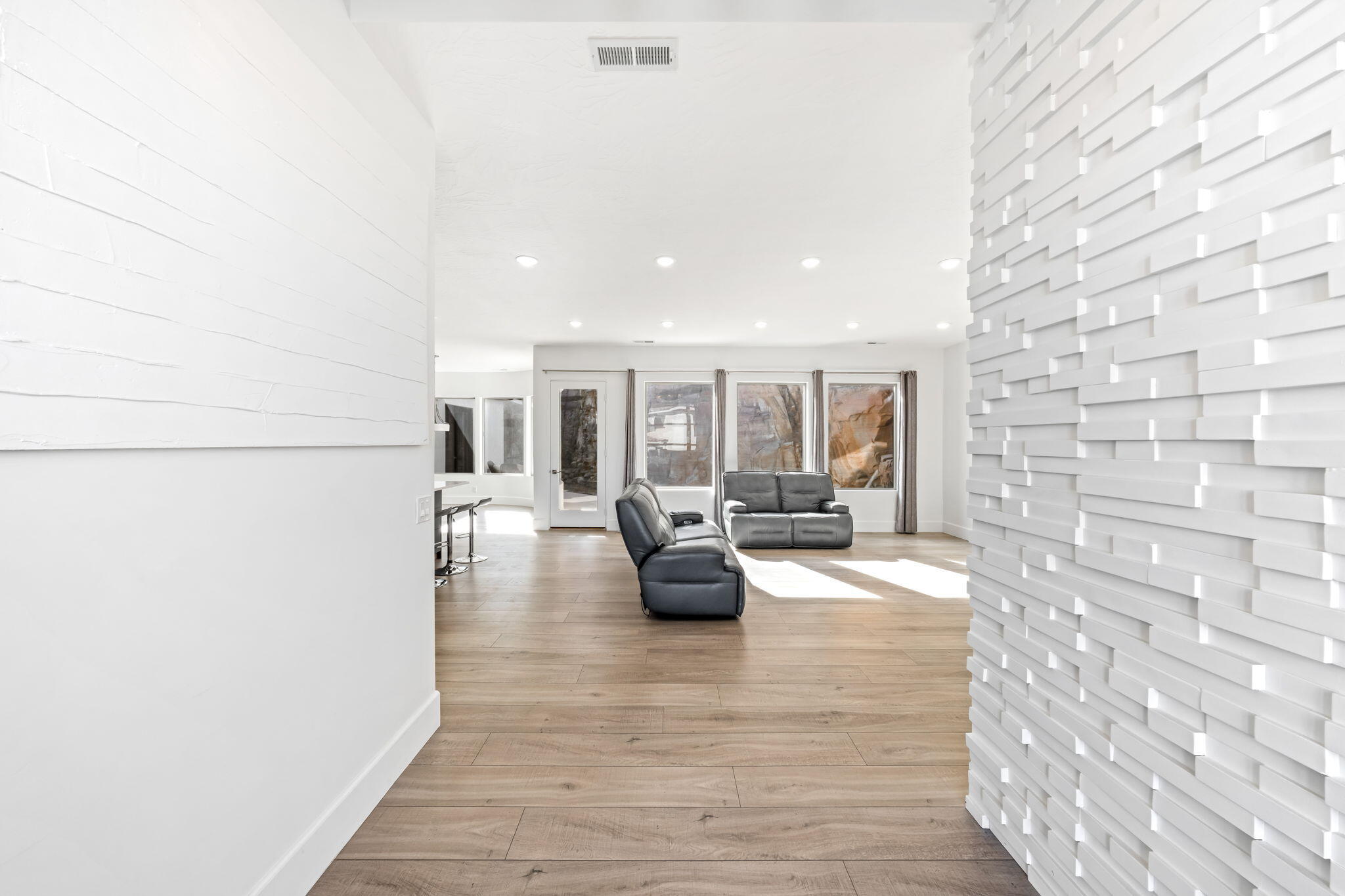 STONE COVE - Residential