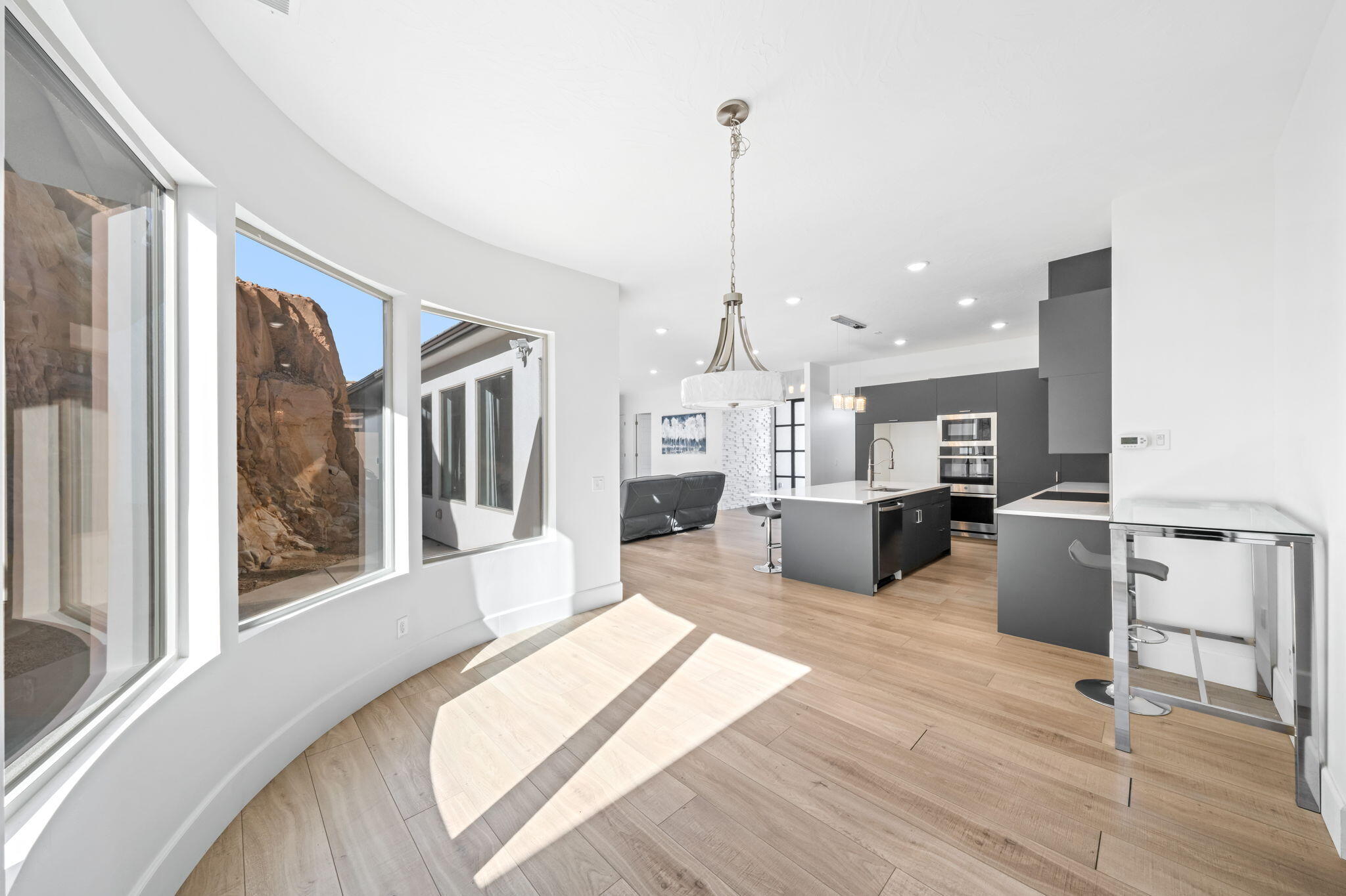 STONE COVE - Residential