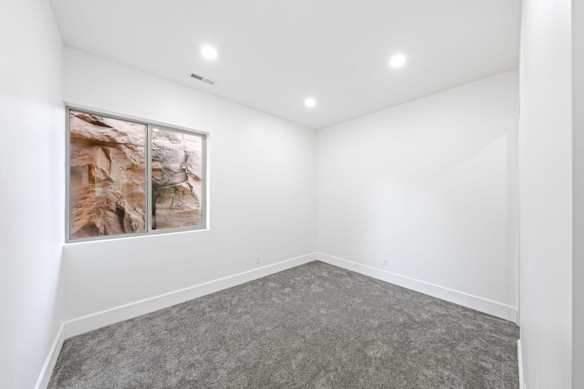 STONE COVE - Residential